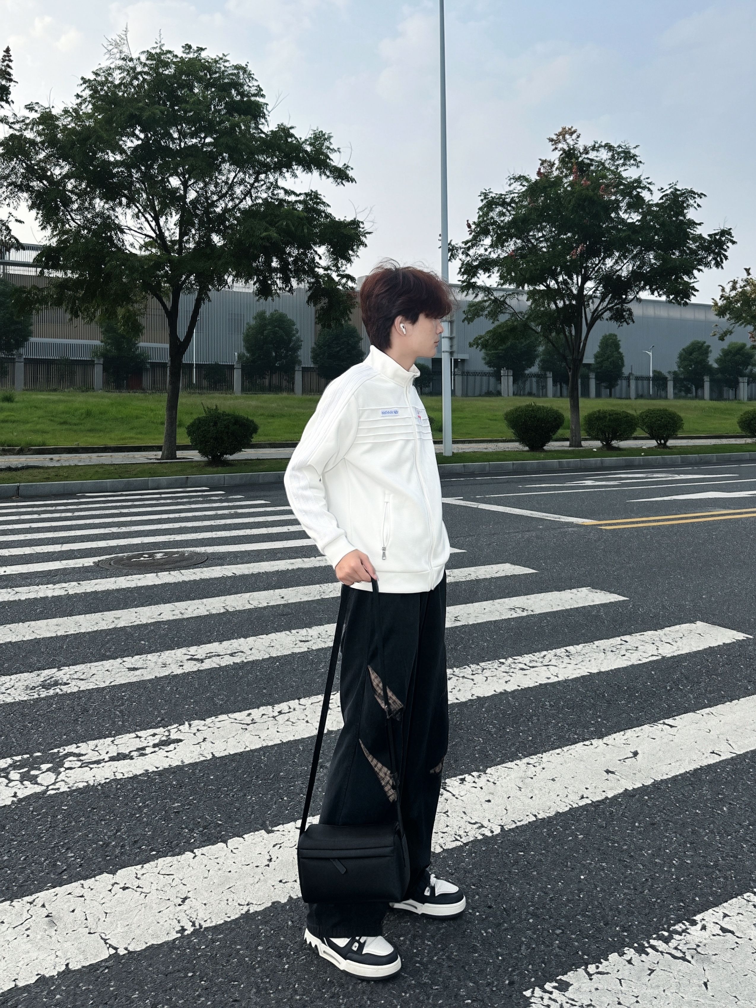 🍂秋日散步穿搭 舒服自在就很OK