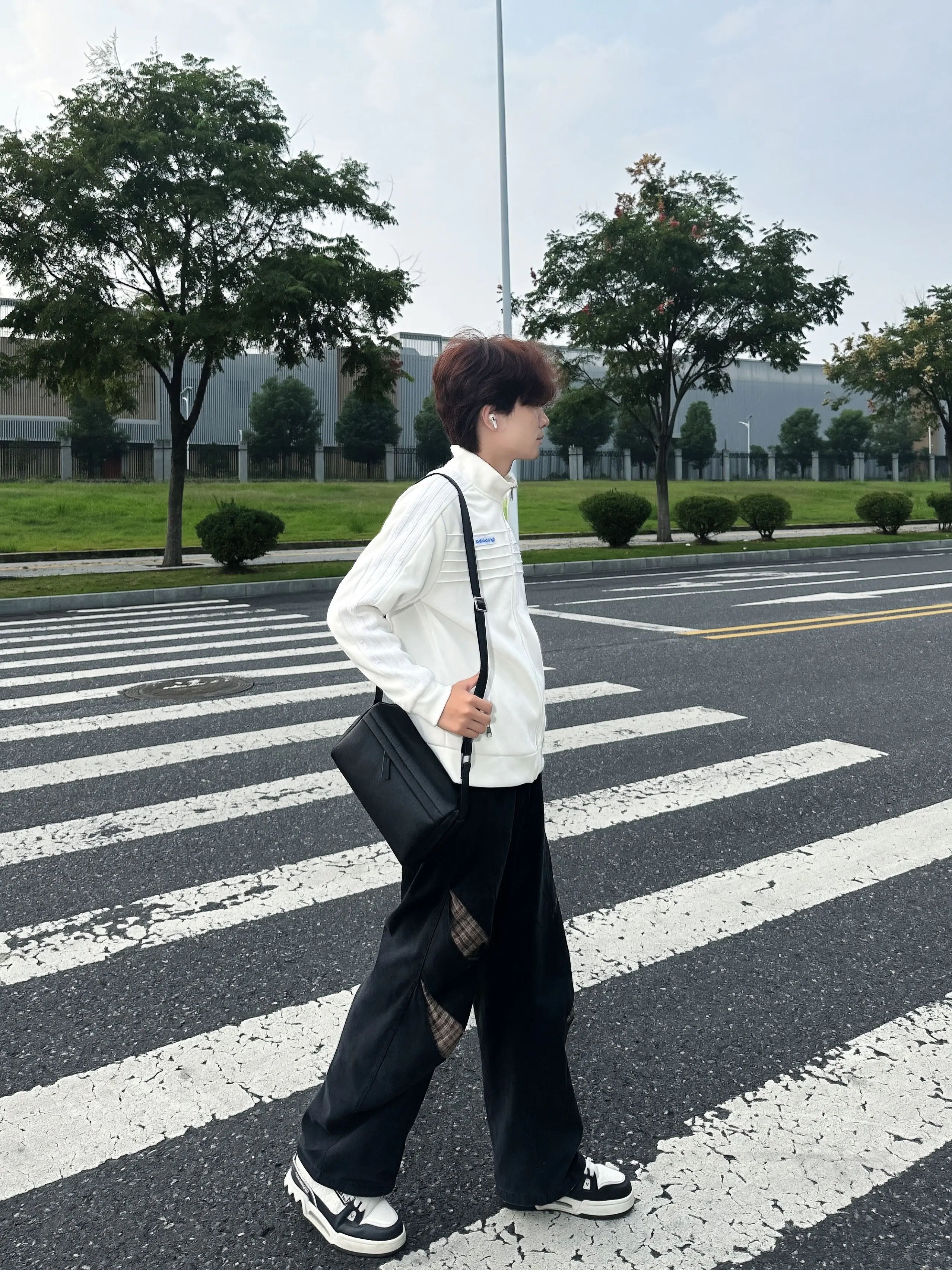 🍂秋日散步穿搭 舒服自在就很OK