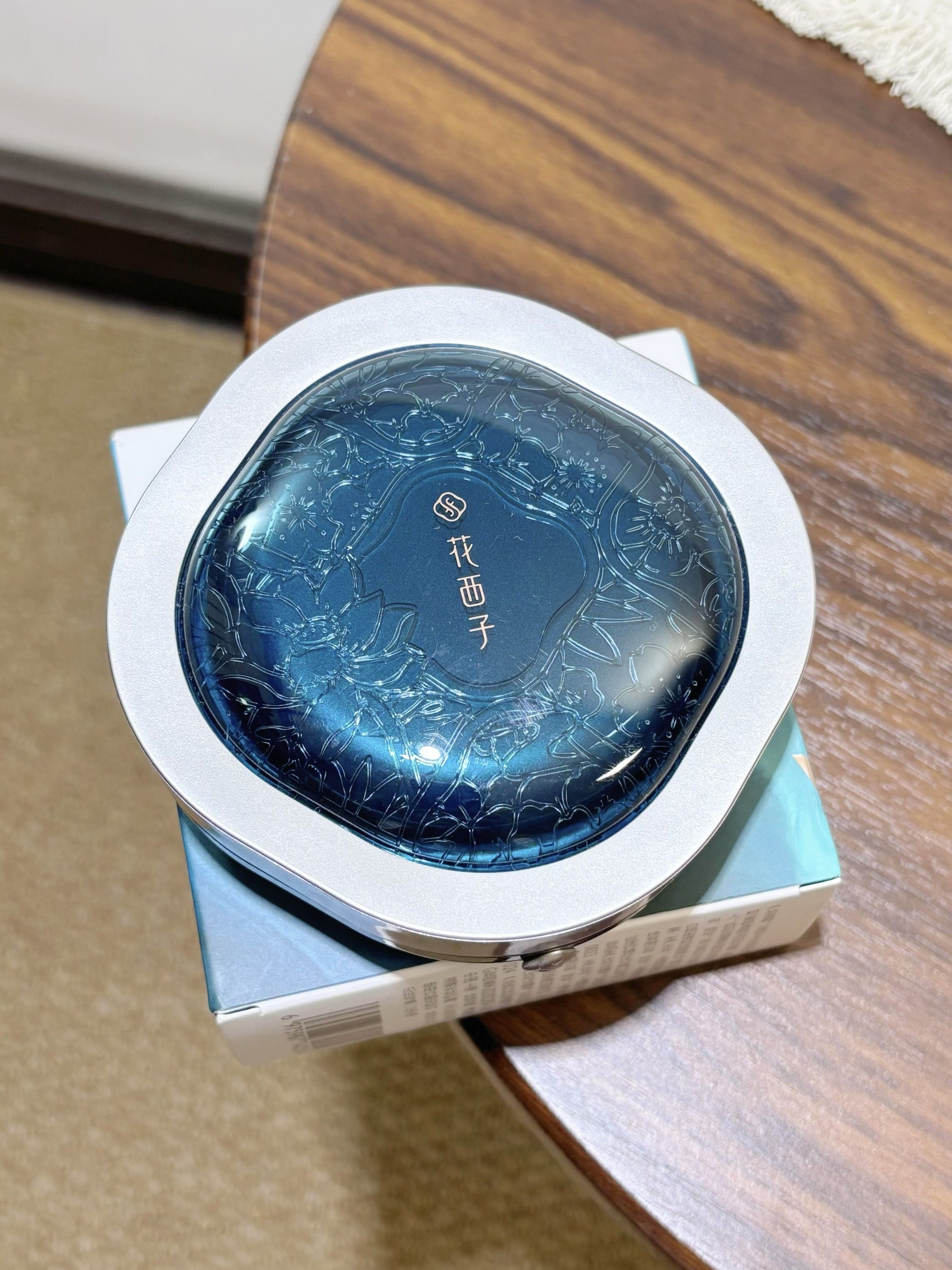 秋冬的约会搭子! 介个清透磨皮感好夯~