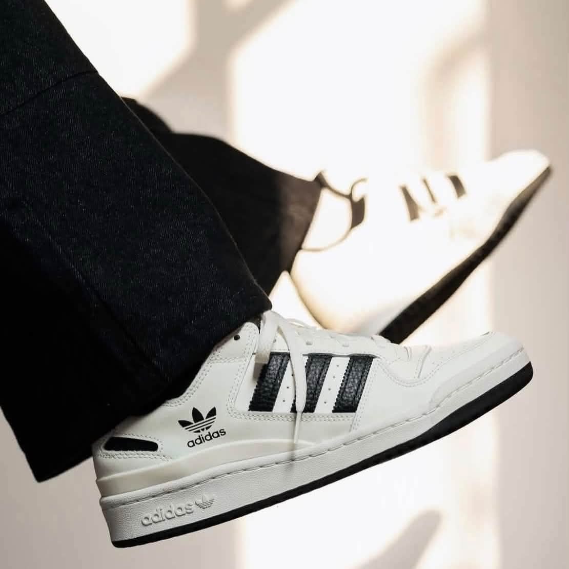 adidas Forum 米白黑|永不过时的复古板鞋