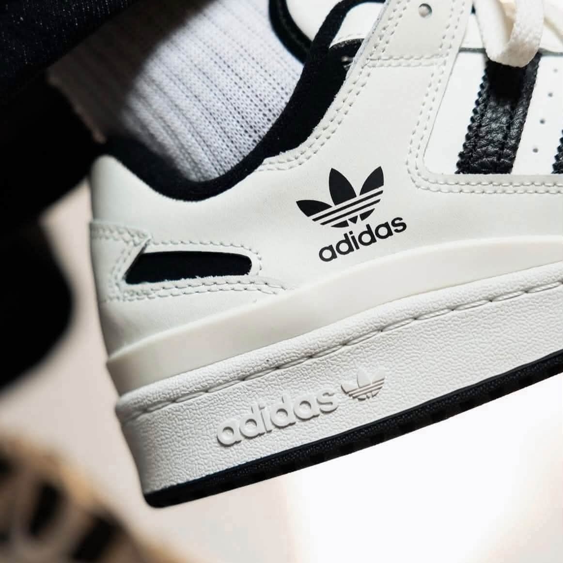adidas Forum 米白黑|永不过时的复古板鞋