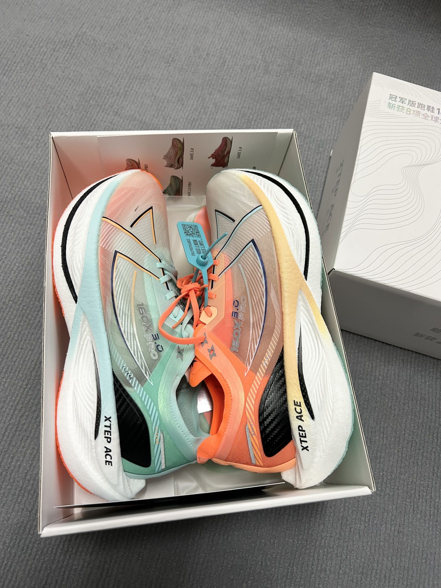 这双鞋也太帅了吧!!!