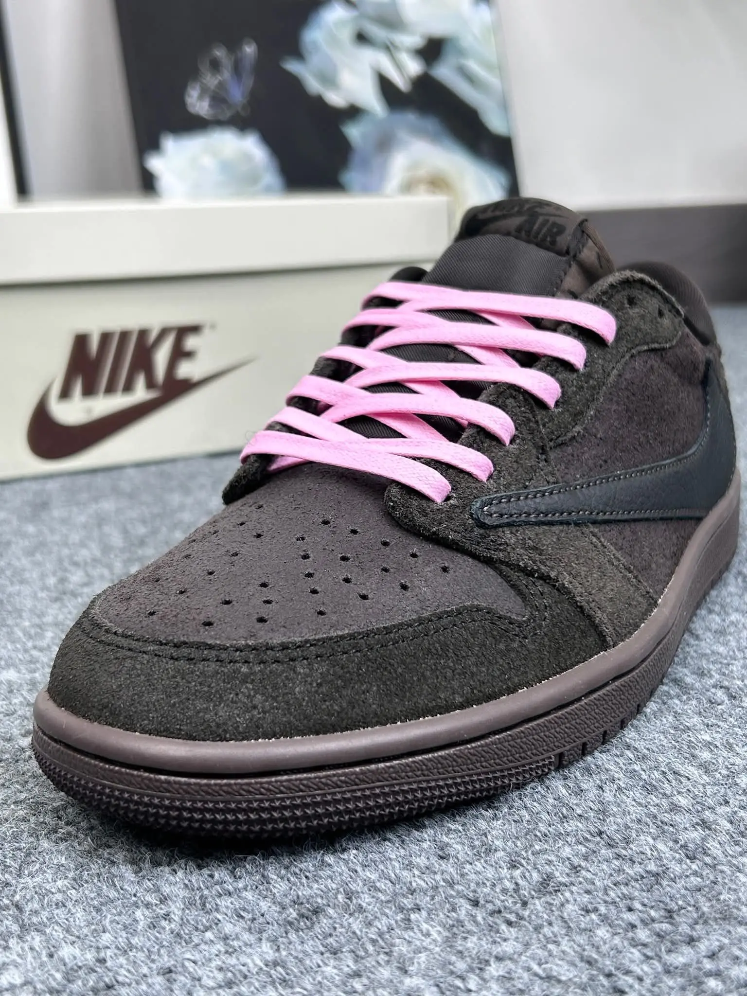 Travis Scott × AJ1 Low 丝绒摩卡倒钩|低调氛围感狠货