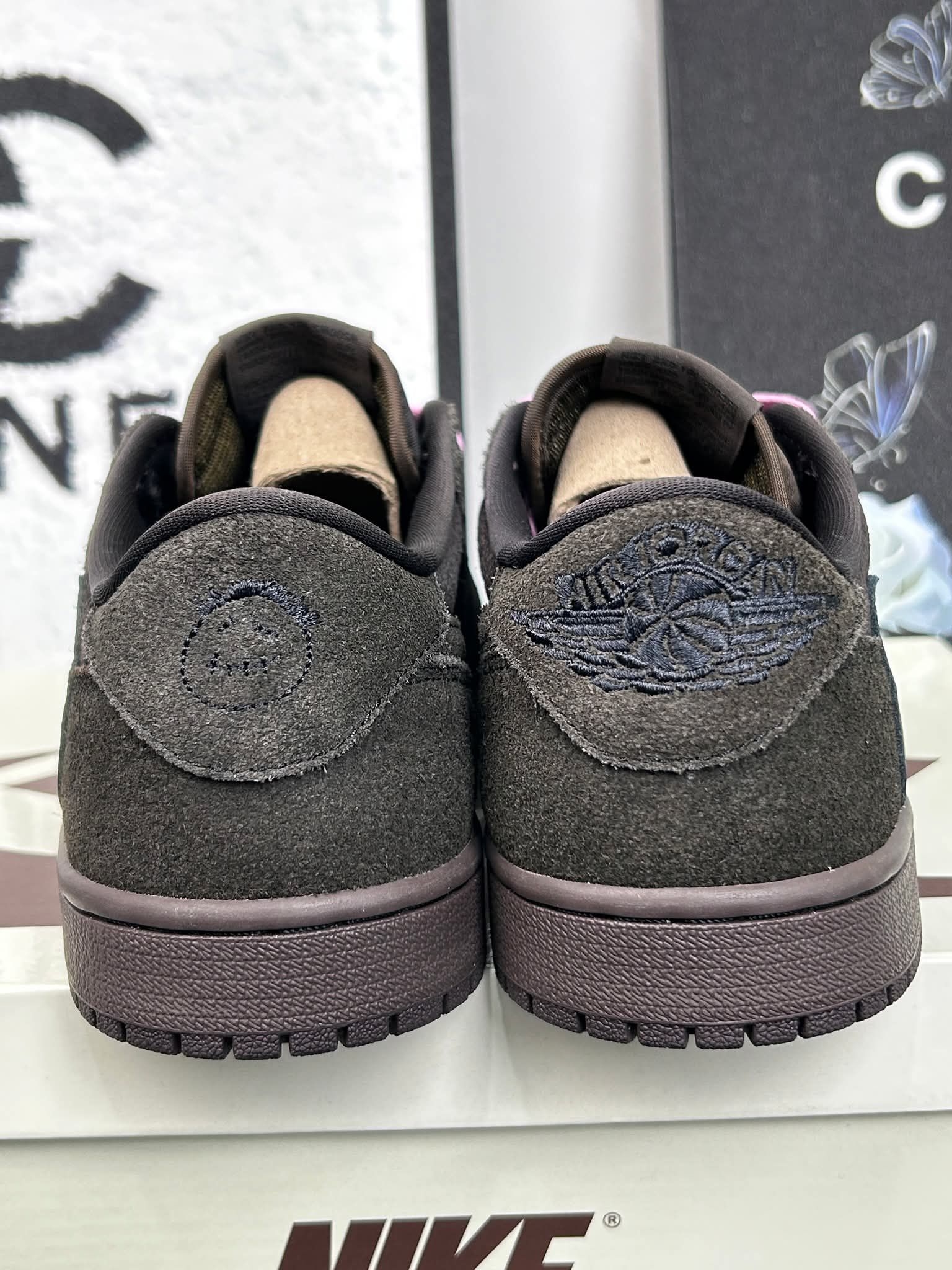 Travis Scott × AJ1 Low 丝绒摩卡倒钩|低调氛围感狠货