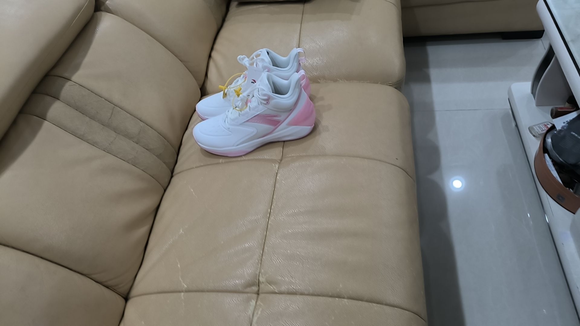 🧍‍♂️穿搭简介：
（鞋款上脚感受，穿搭