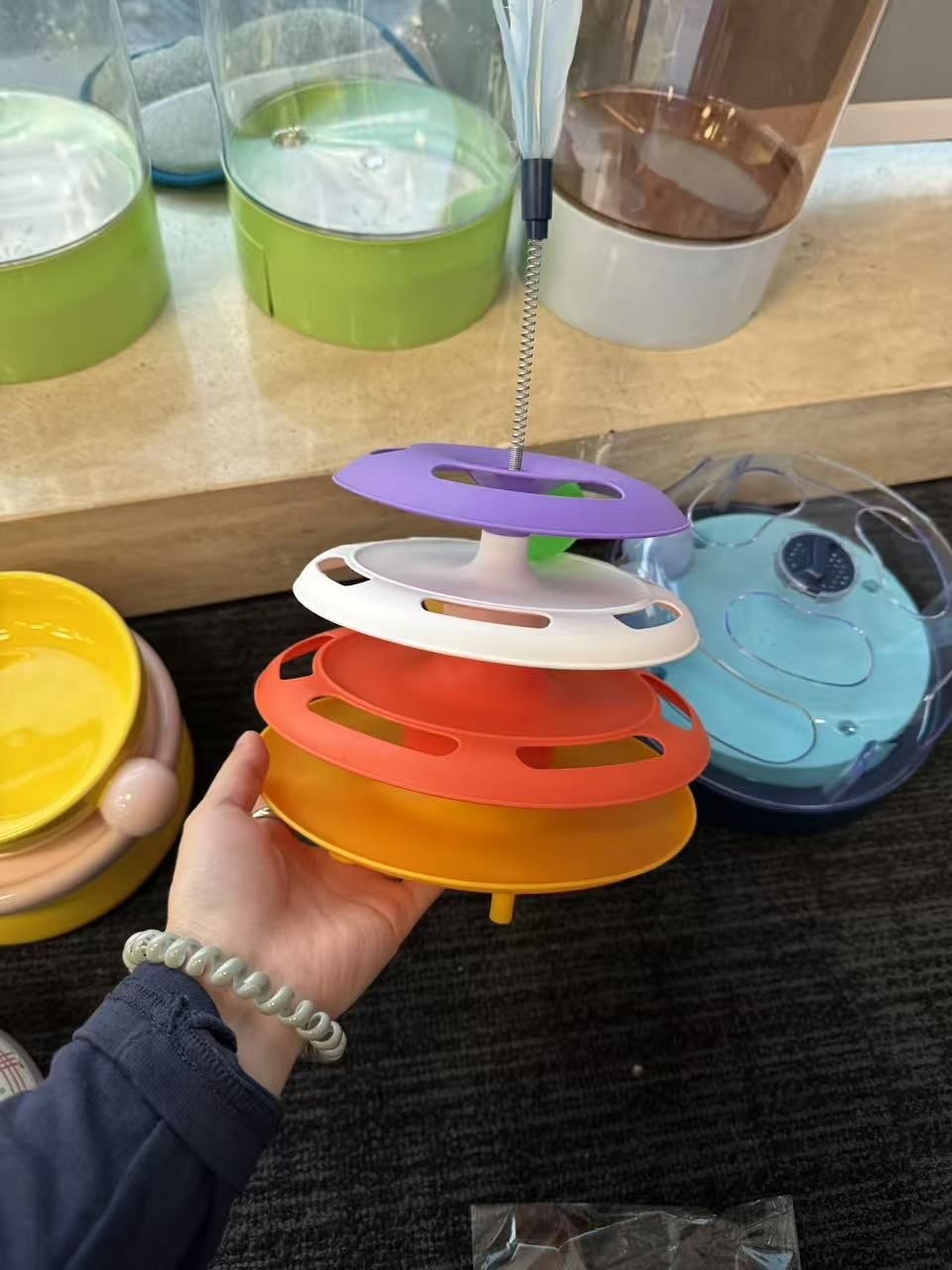 上班怕猫咪孤单拆家?这个电动转盘太香了