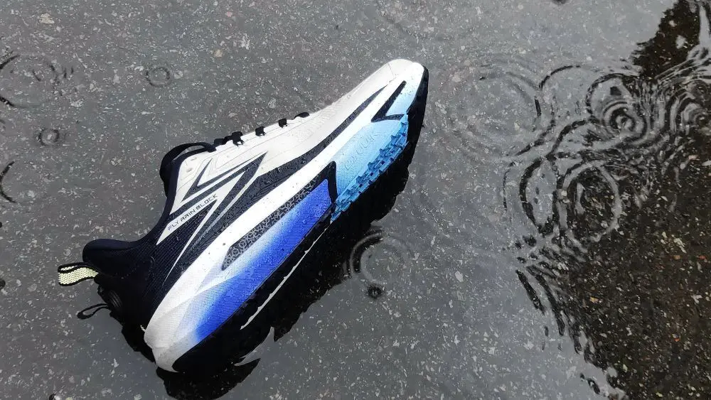 雨雪天穿什么?我穿了十年雨屏来解答