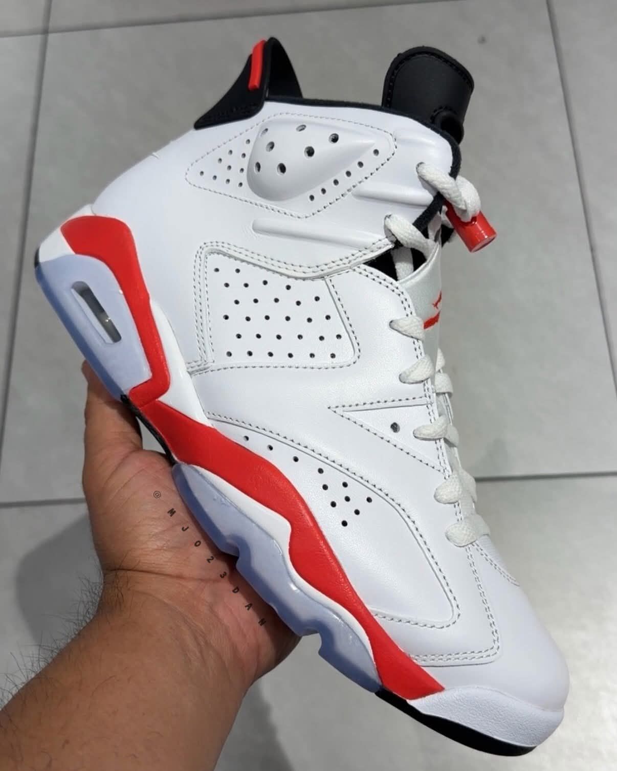 经典回归｜Air Jordan 6 Infrared 白红外