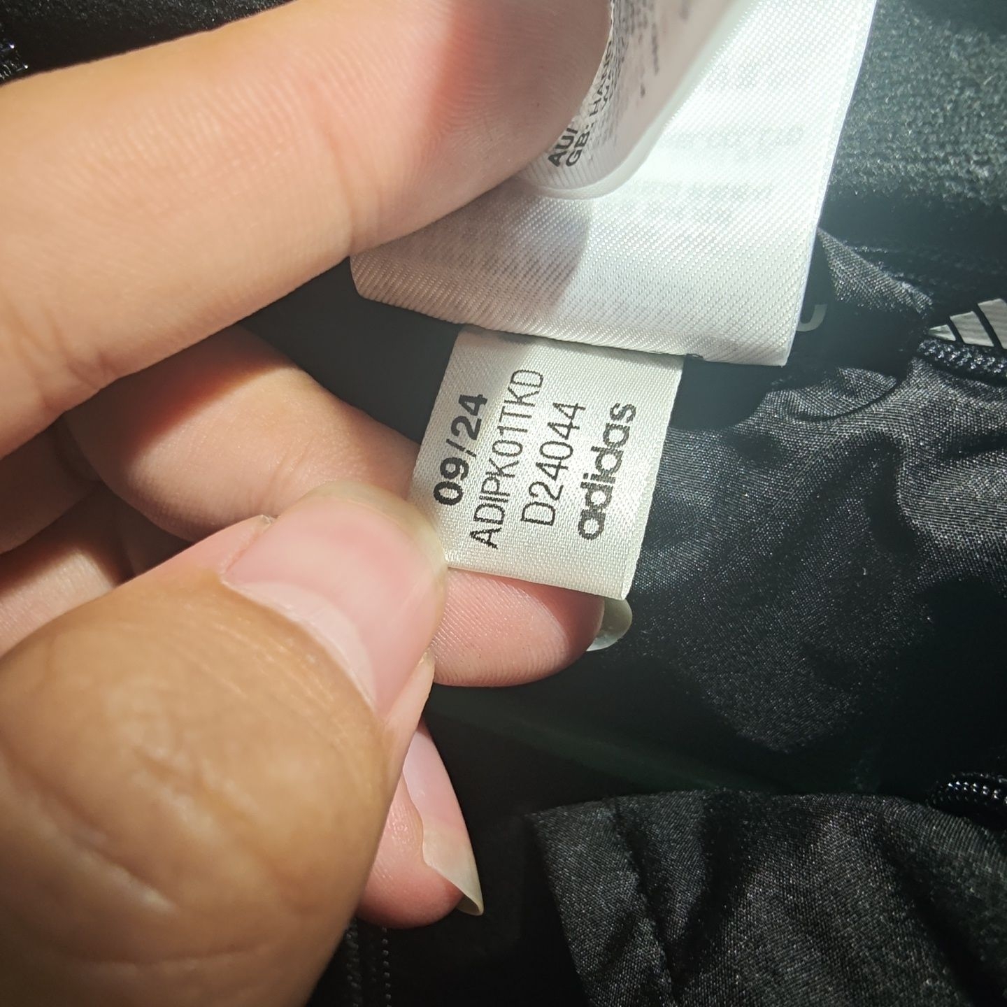 阿迪达斯跆拳道羽绒服