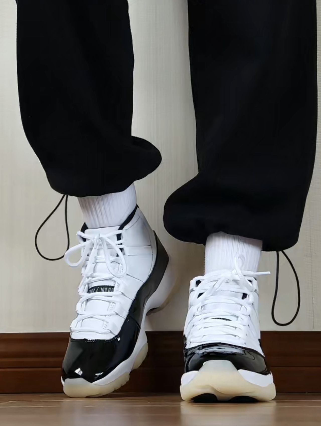 黑白漆皮AJ11高帮，复古质感穿搭神鞋