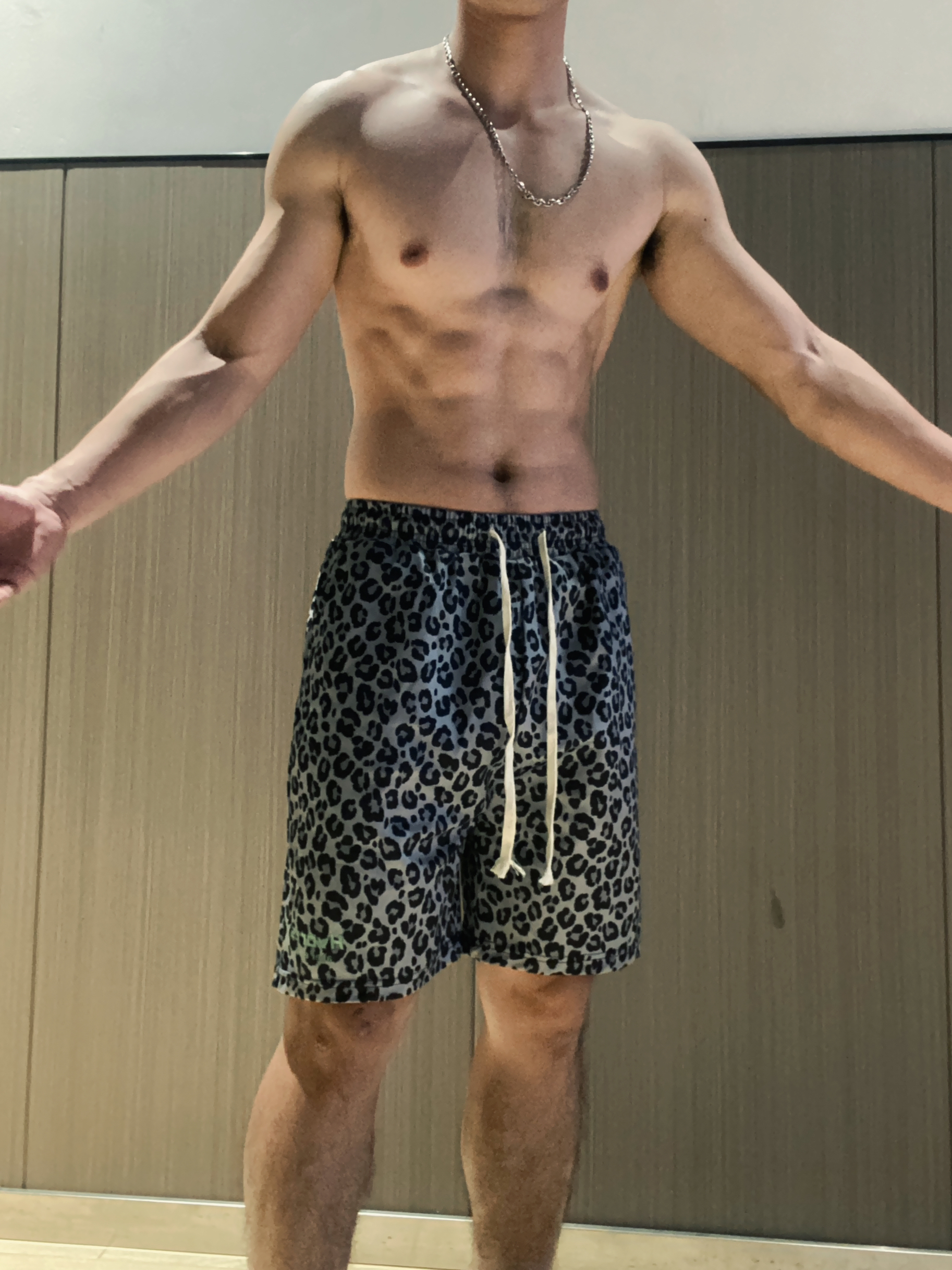 男人怎么可以没有一条属于自己豹纹短裤！