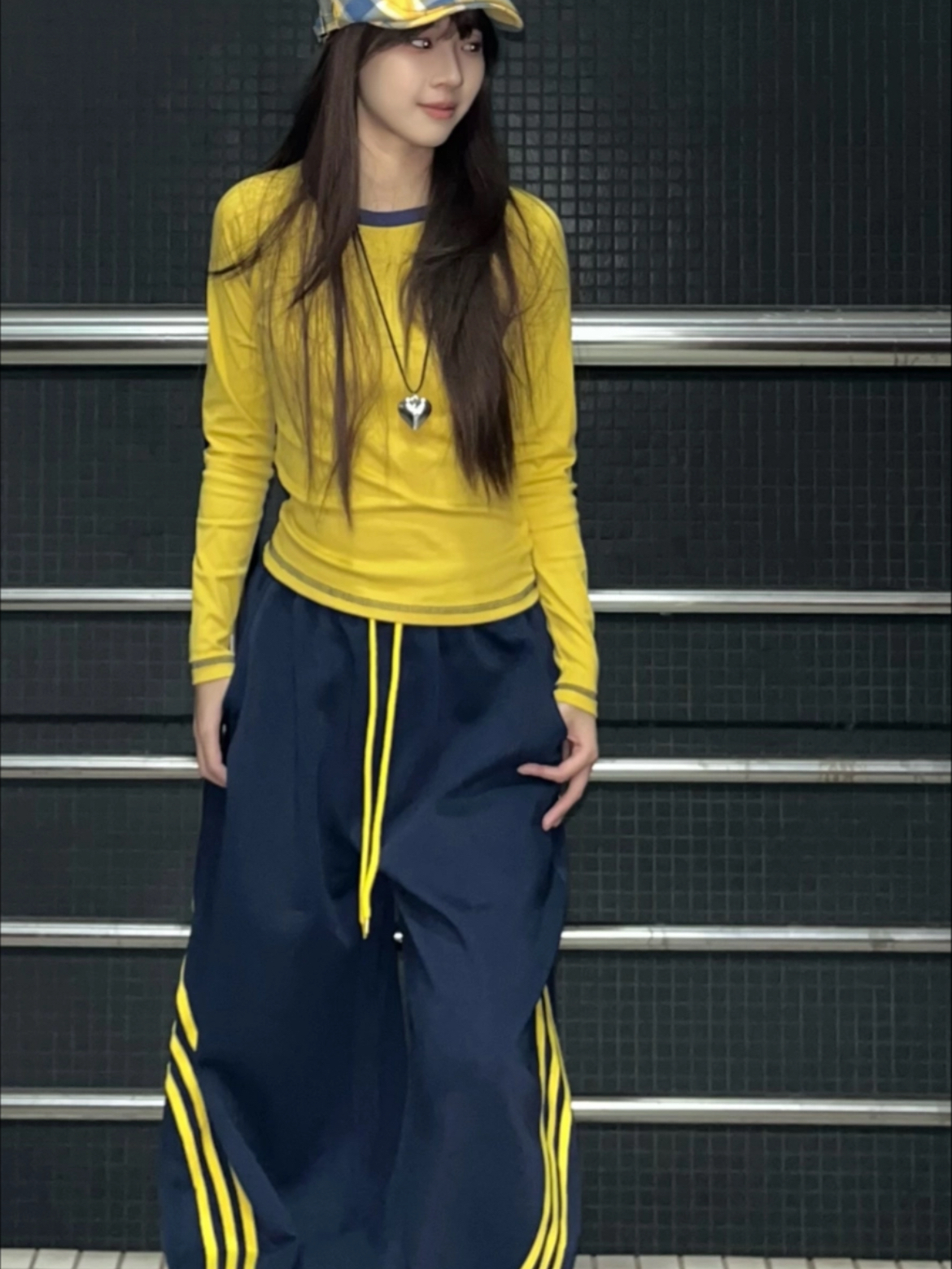 朋友们，这款三条杠美式工装裤，你们值得拥