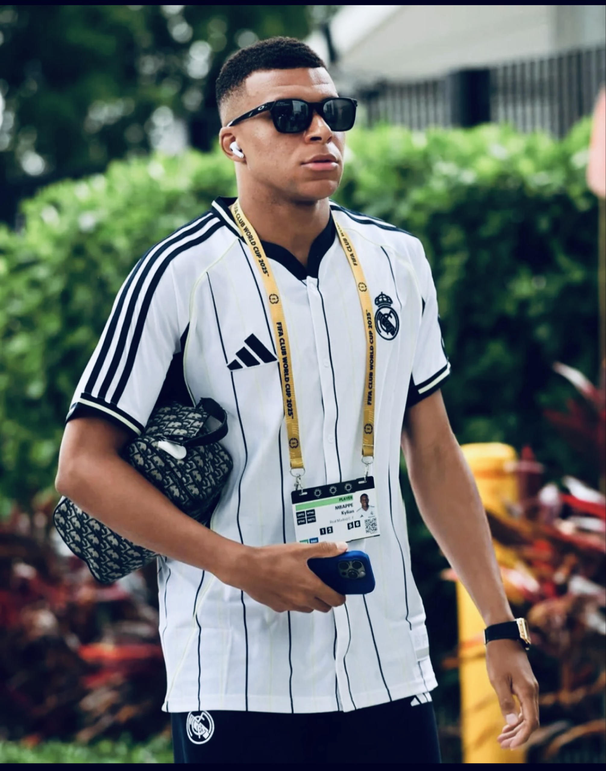 复古球衣adidas FC BayernTrack 休闲运动拉链长袖夹克