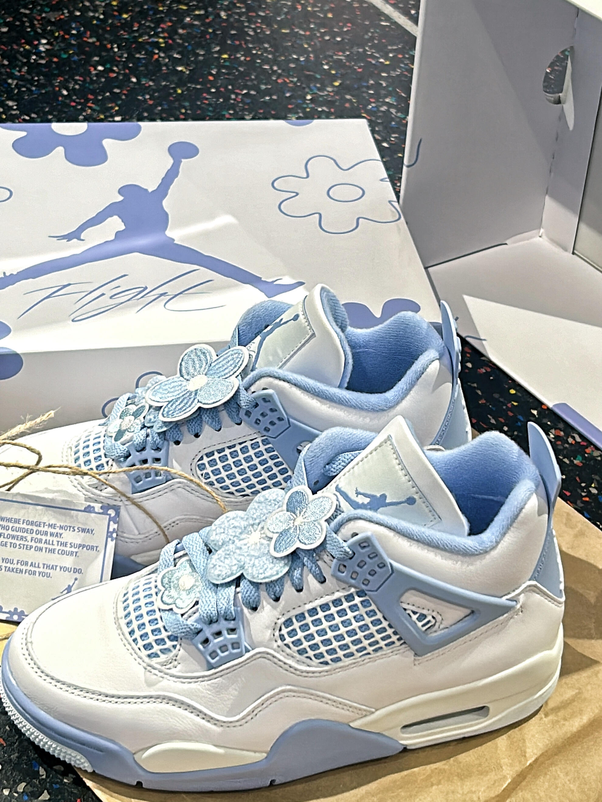 Nike Rise ｜AJ4 沉溺在蓝色“勿忘我”