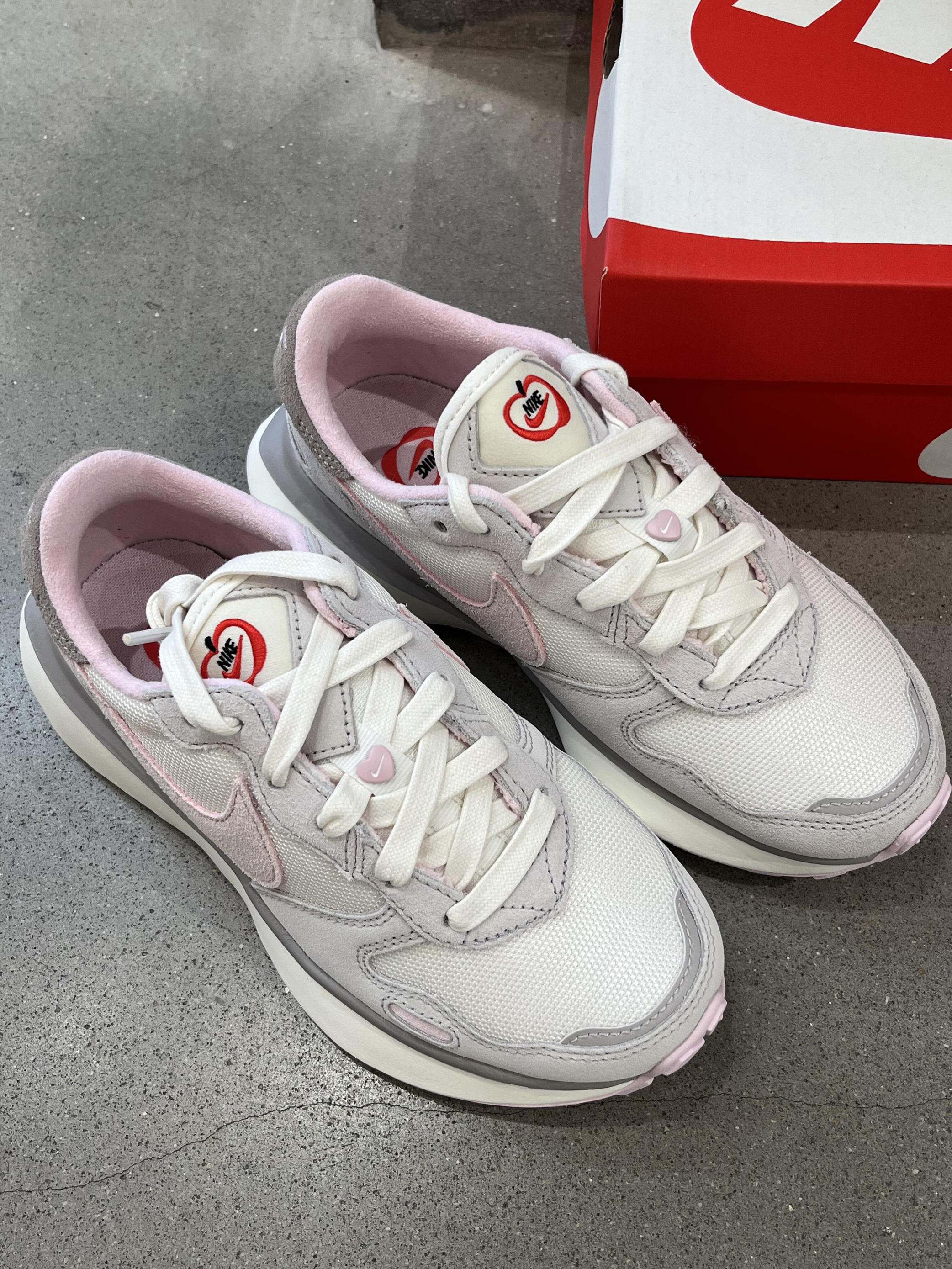 NIKE｜PHOENIX WAFFLE