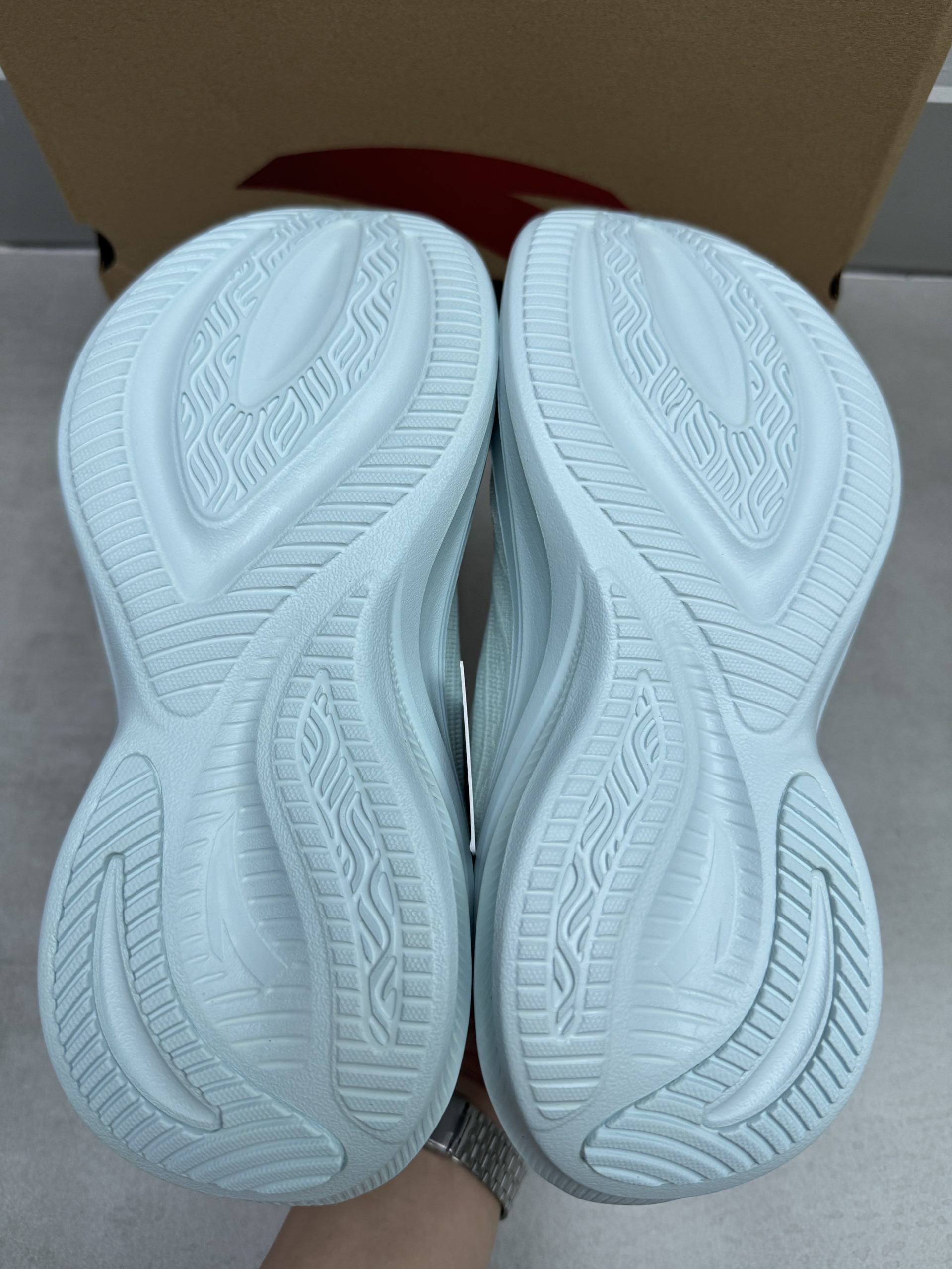 新鞋零时差🤩🤩🤩