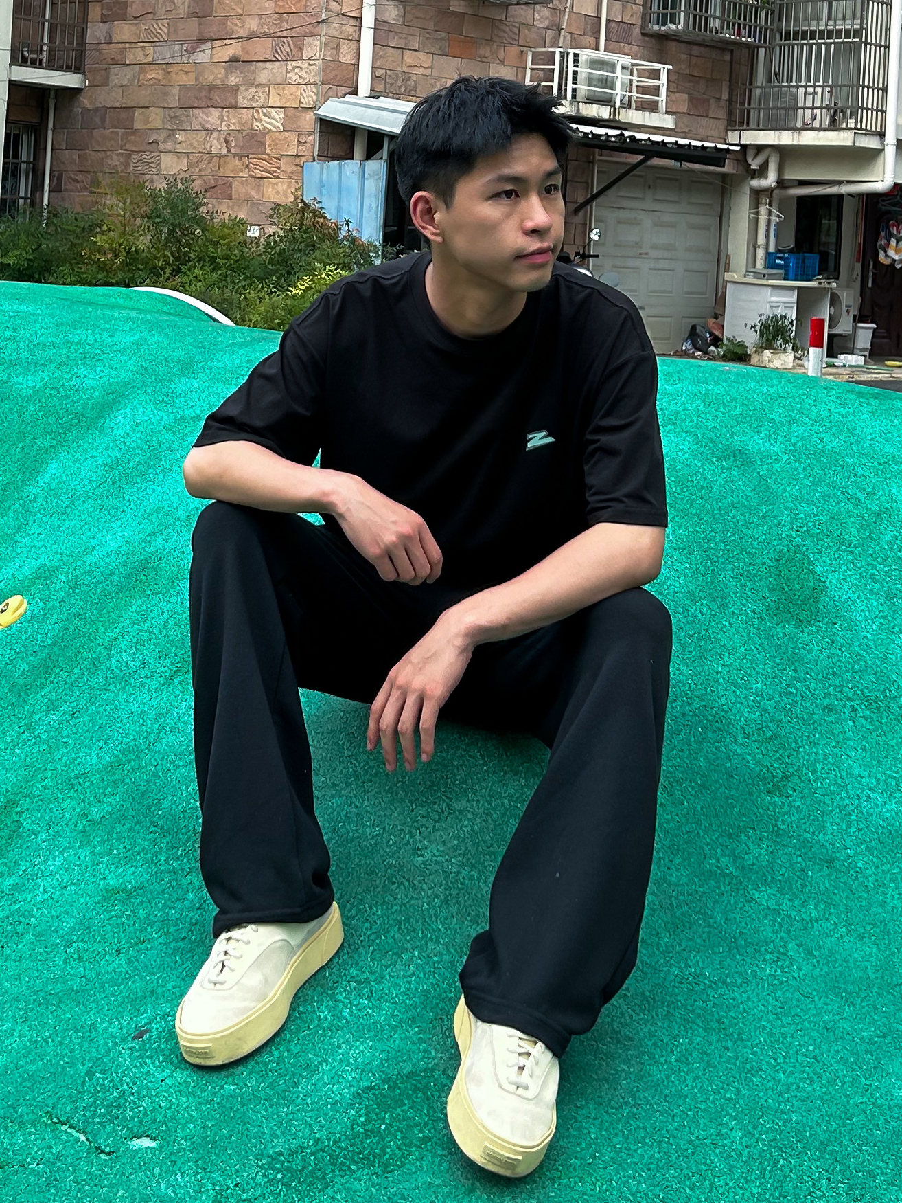 黑色系穿搭真的不赖｜很帅😎