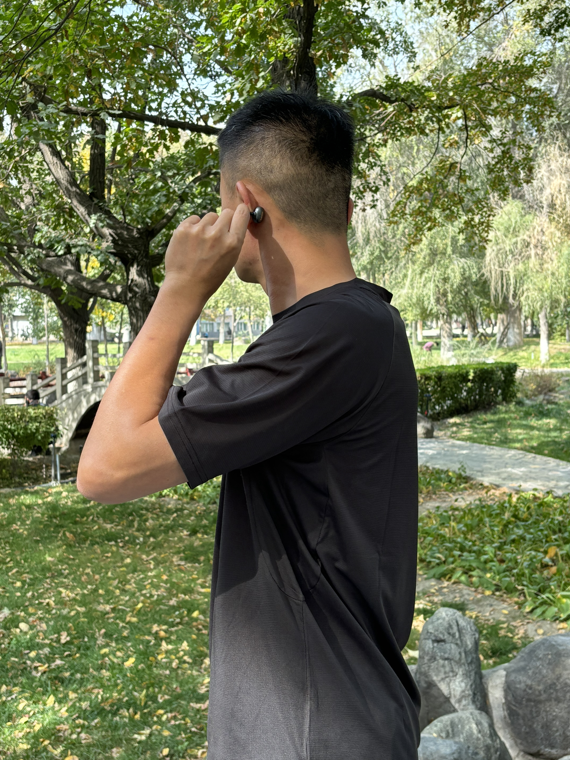 周杰伦都在用的AI耳机，1MORE万魔让我爱上运动听歌！