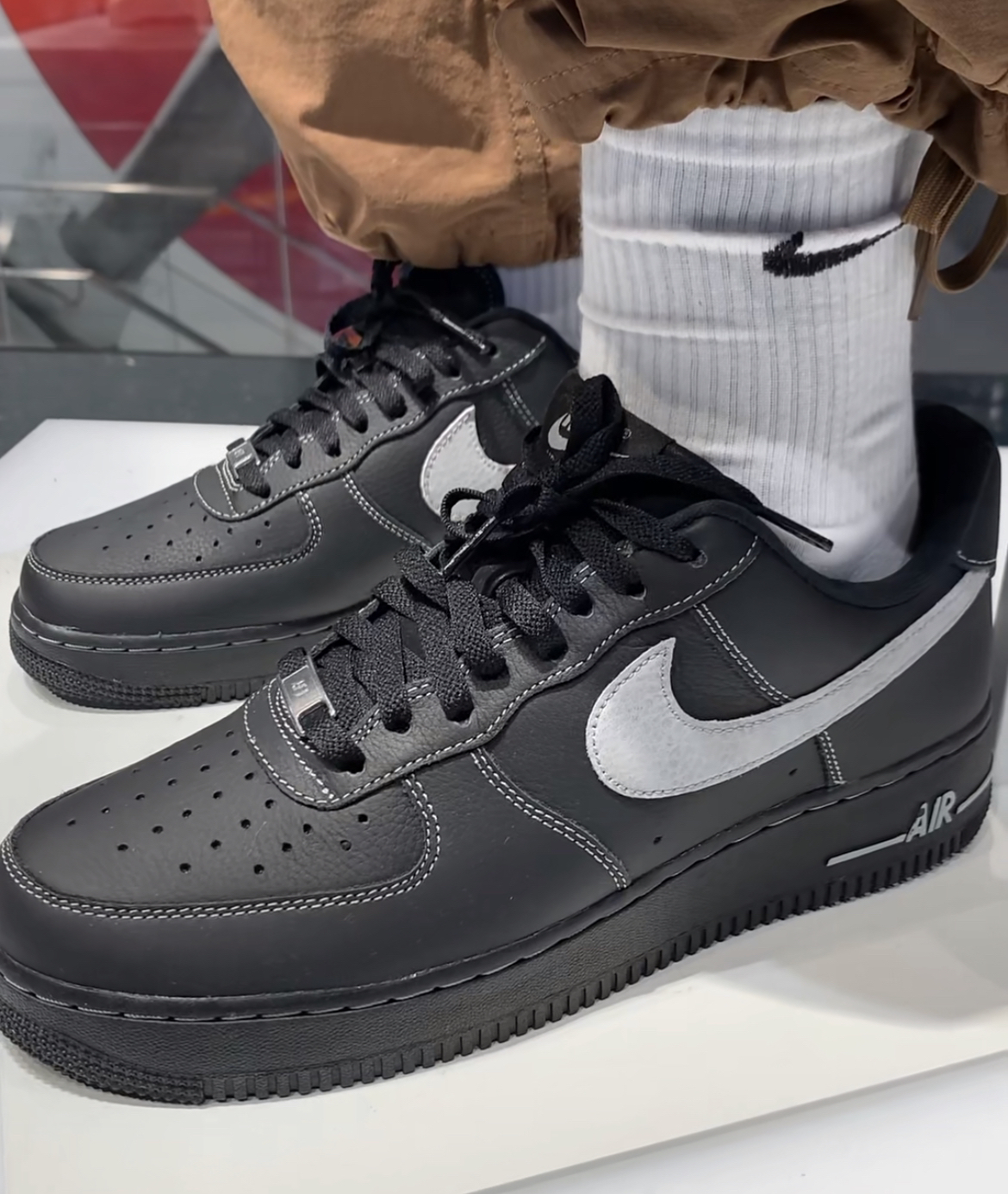 Nike Air Force 1 经典百搭 低帮 板鞋 男女同款 黑色