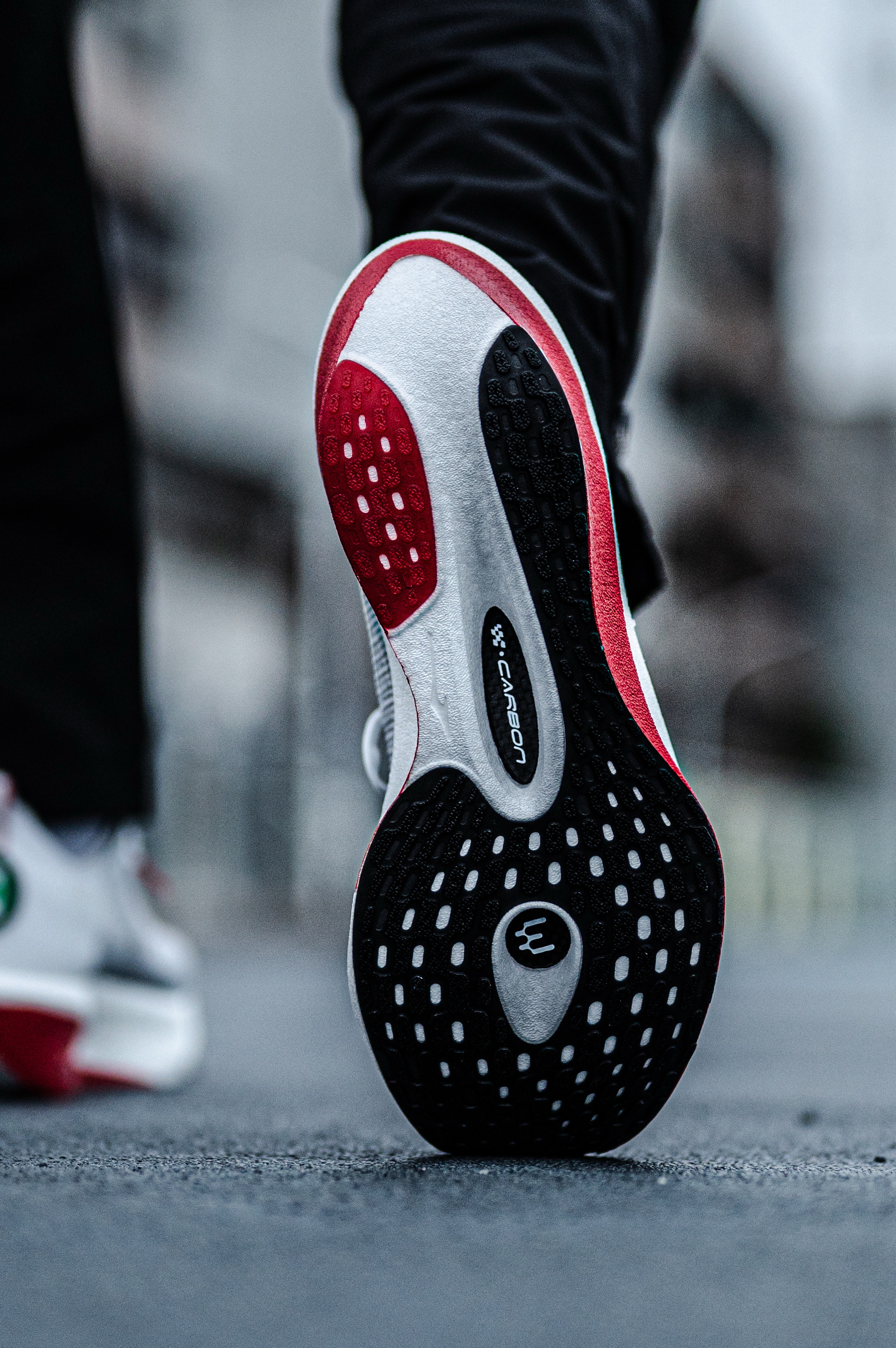 寓意吉祥的红莲配色?竞速跑鞋芷境3!