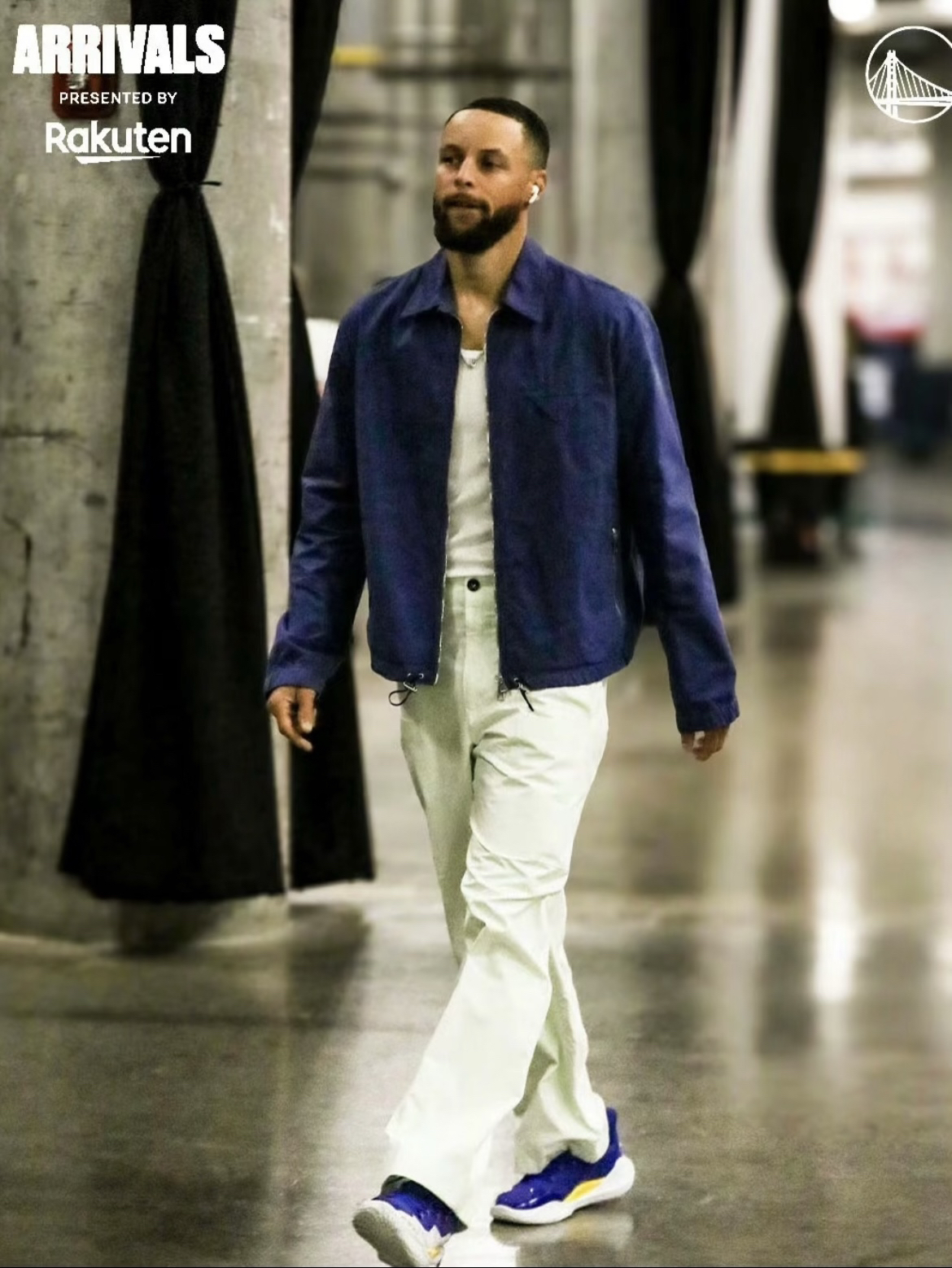 库里的“蓝白复古风”穿搭,把日常造型的高级感拉满!