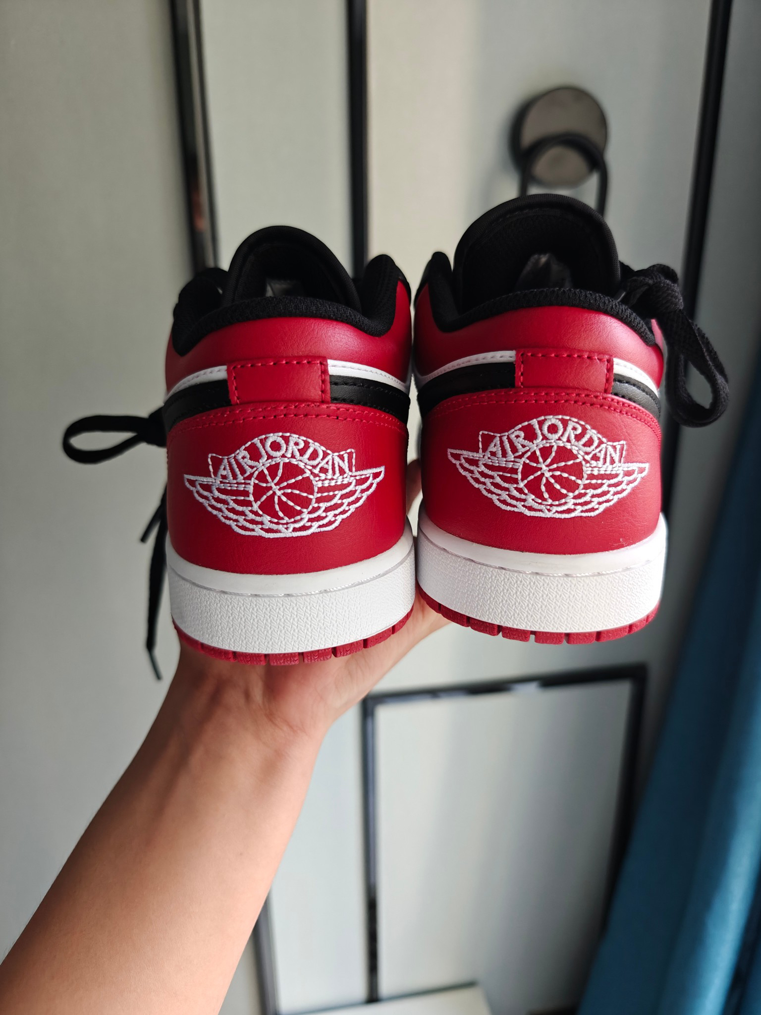【黑红脚趾】AIR JORDAN 1