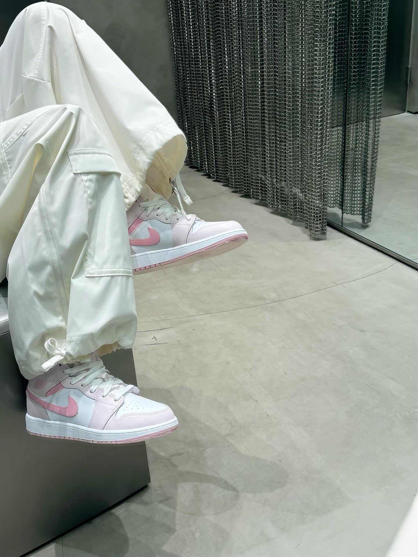 这双“樱花粉”鞋一上脚,连空气都变甜了