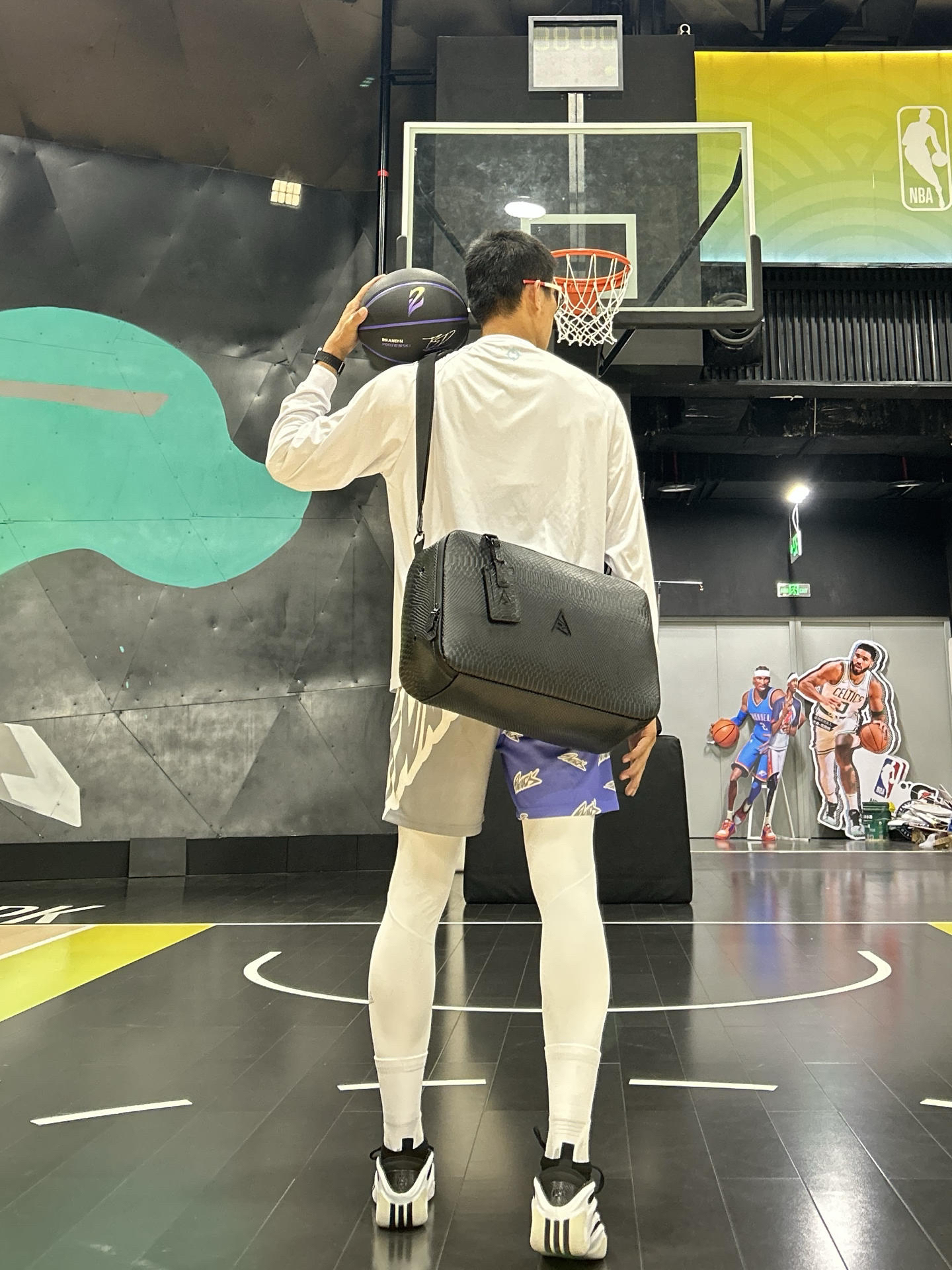 🔥这不止是背包，是旅途中的更衣室⛹️‍♂️