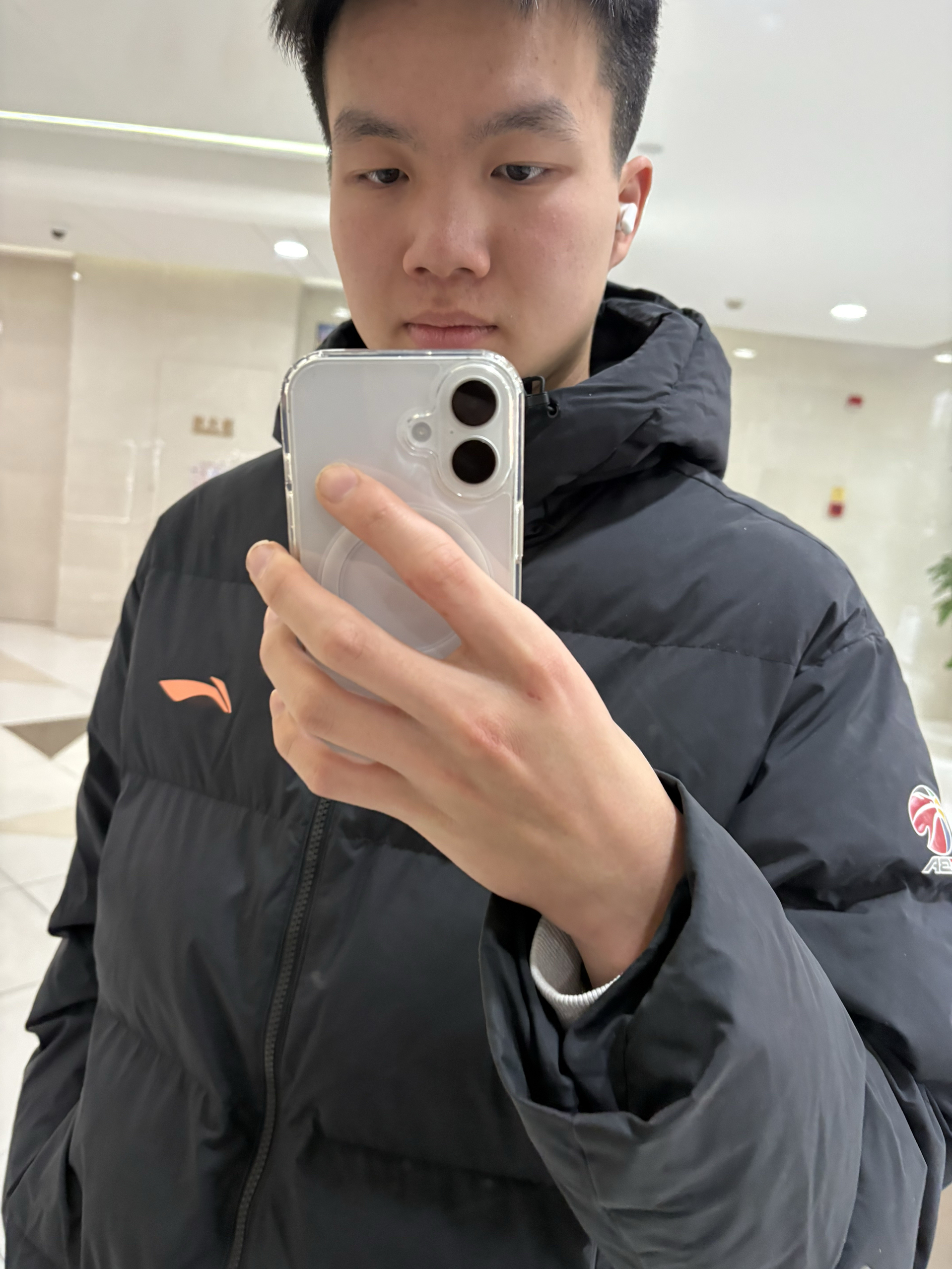 李宁CBA羽绒服上身，篮球风穿搭直接拉满💪