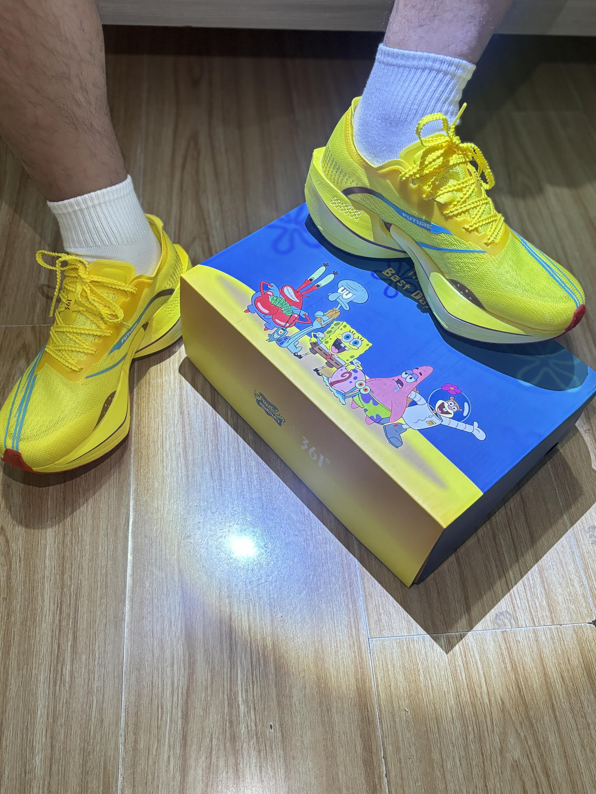 脚踏“快乐黄”，在大马路上跑出扎实的推进感 🏃‍♂️💨