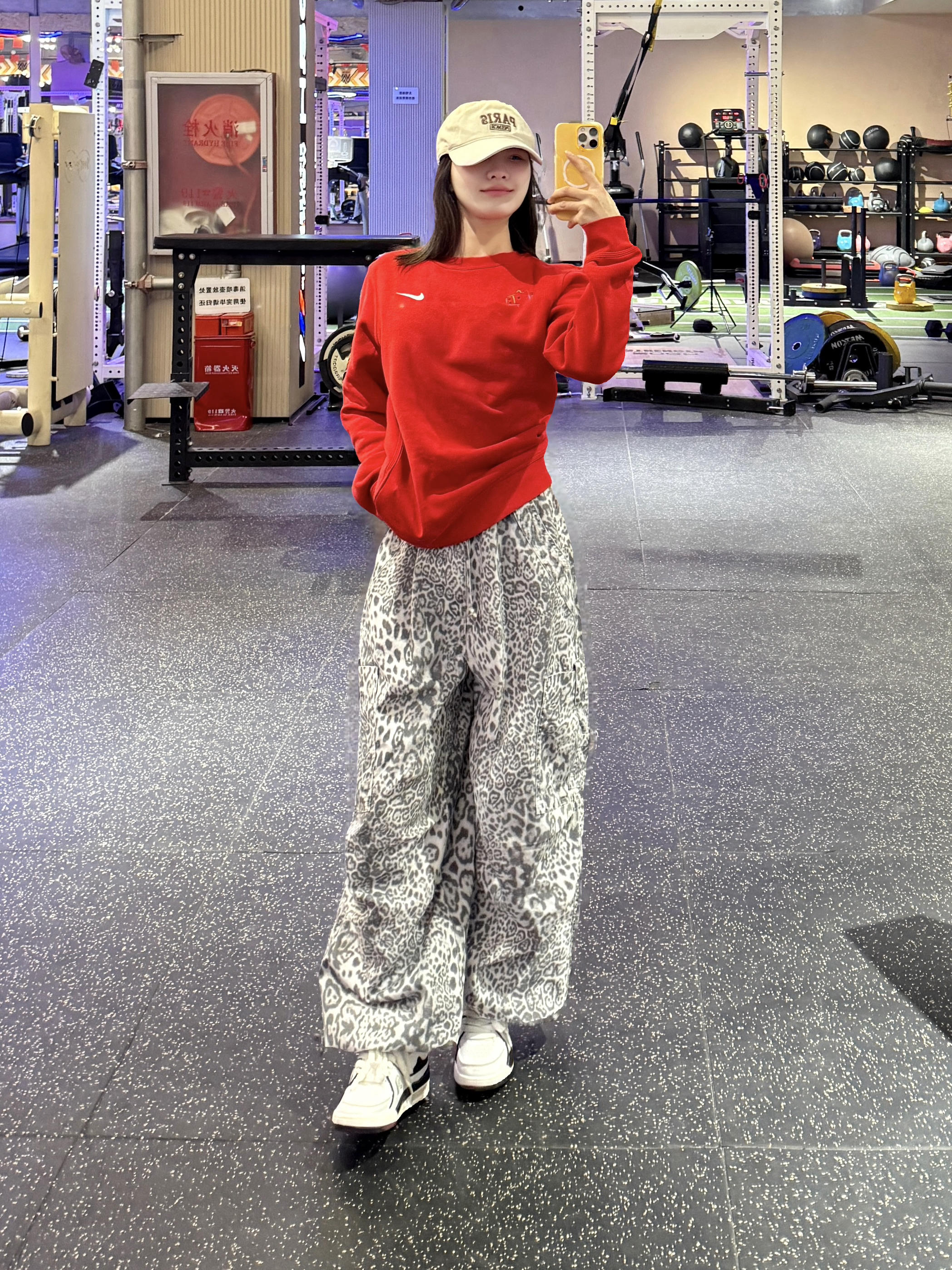 我的新年红卫衣look～