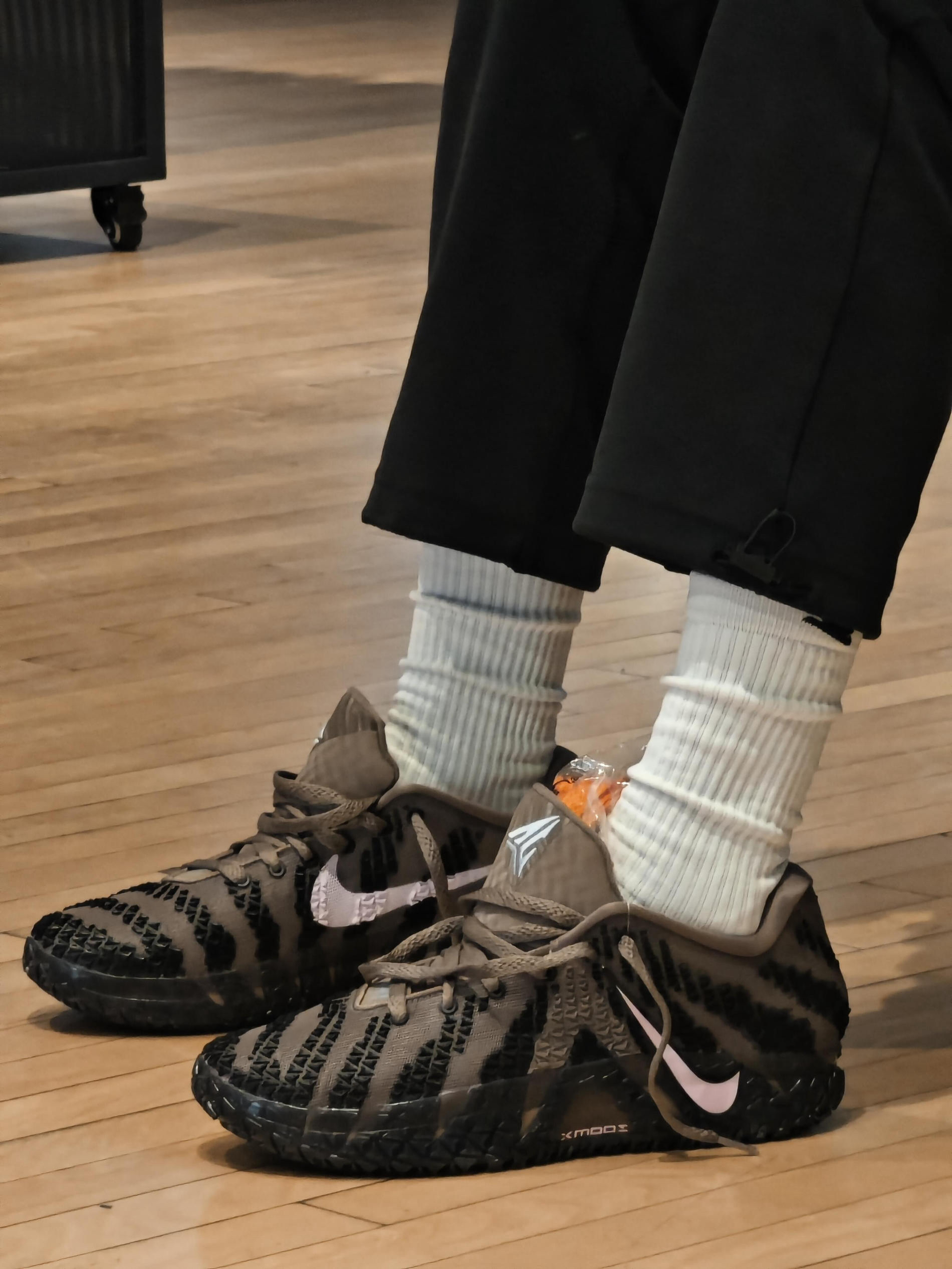 水泥地战神再进化！这双Nike实战党闭眼冲