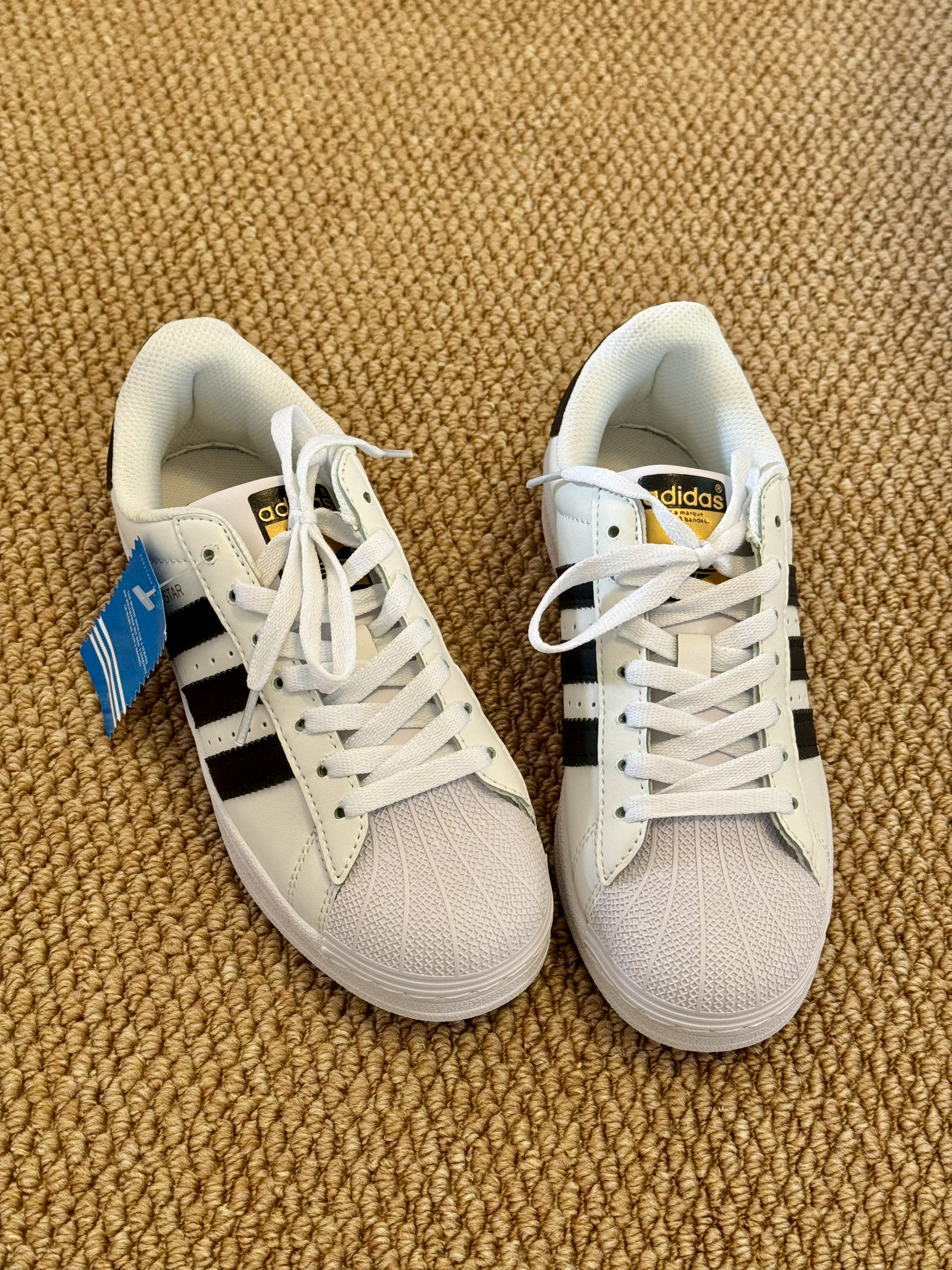 这双贝壳鞋真的百穿不腻🥰
