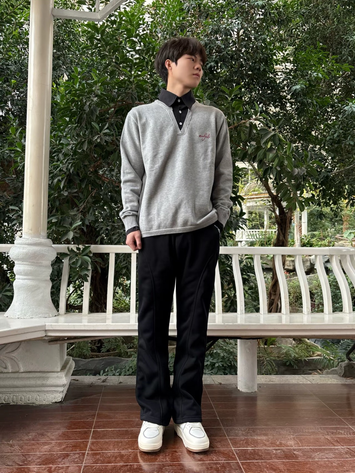美式高街弯刀运动卫裤