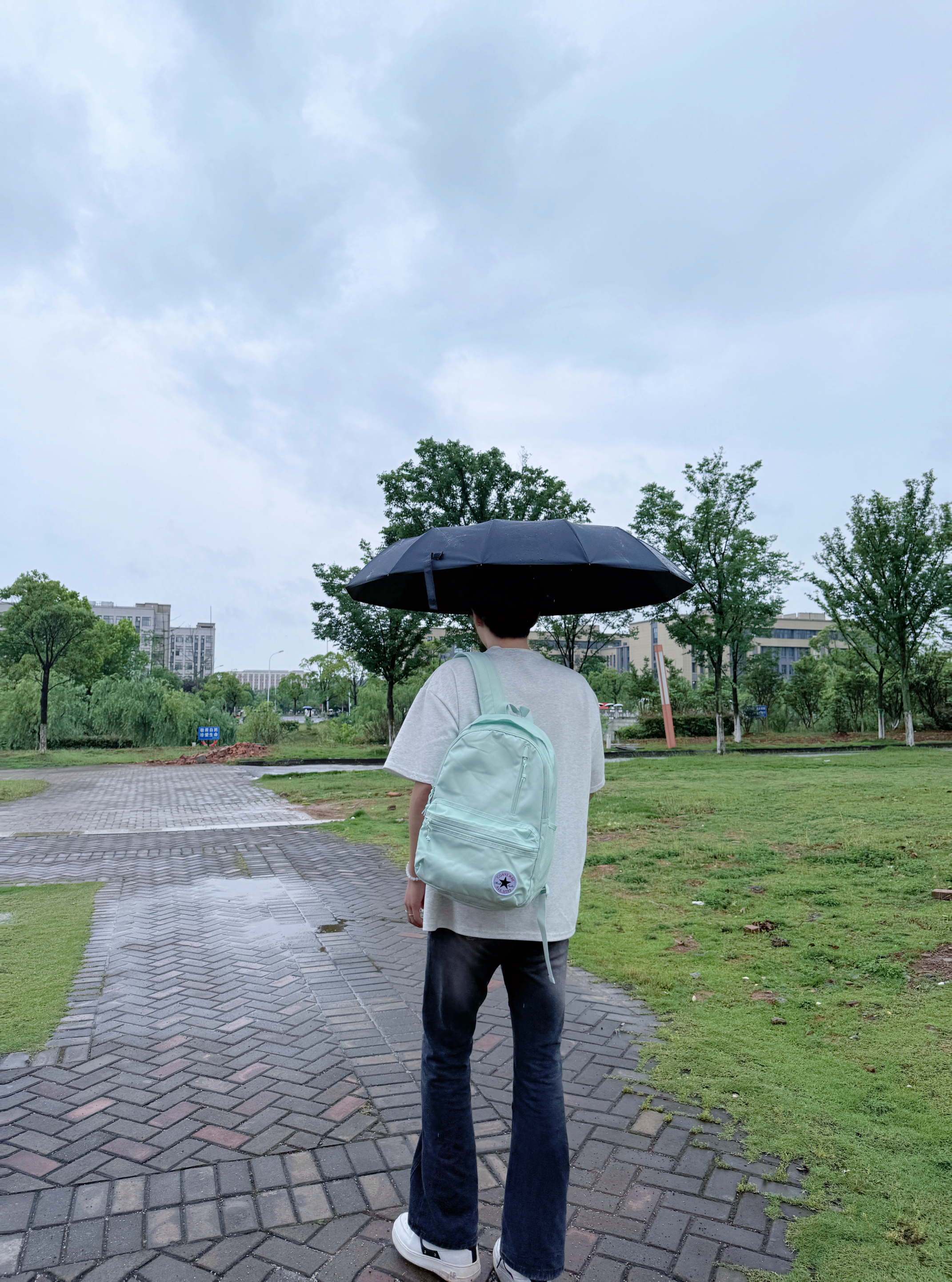 520女友投喂💘雨天拆箱的通透碧蓝匡威也太心动了