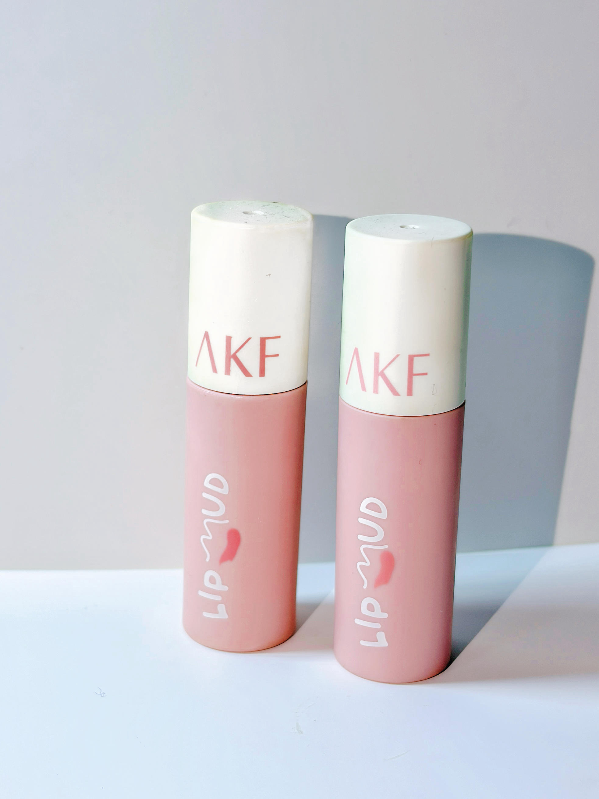 黄皮天菜！AKF唇泥M17与M21，素颜化妆都能轻松驾驭