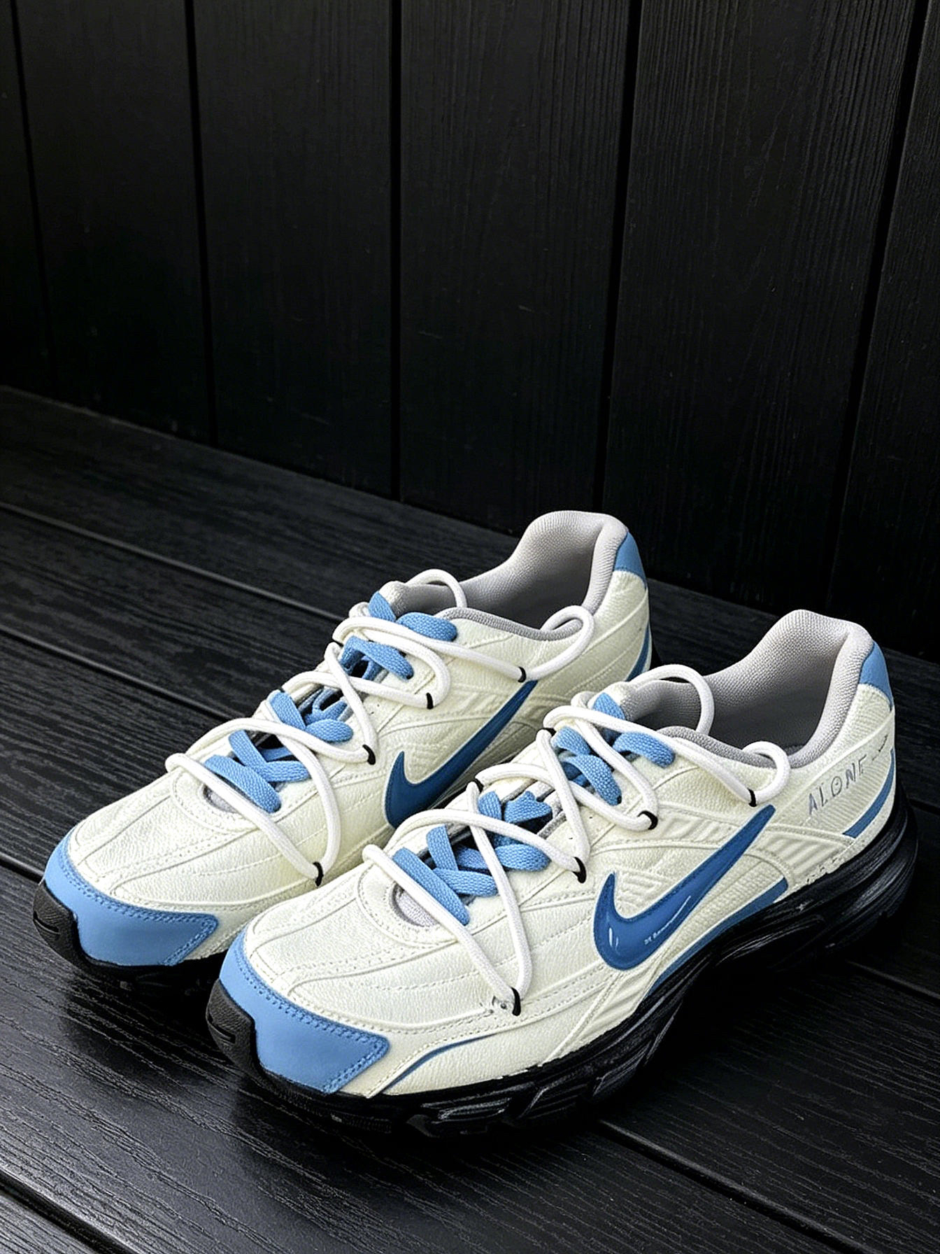 实测!Nike Initiator空屿蓝厚底增高效果如何