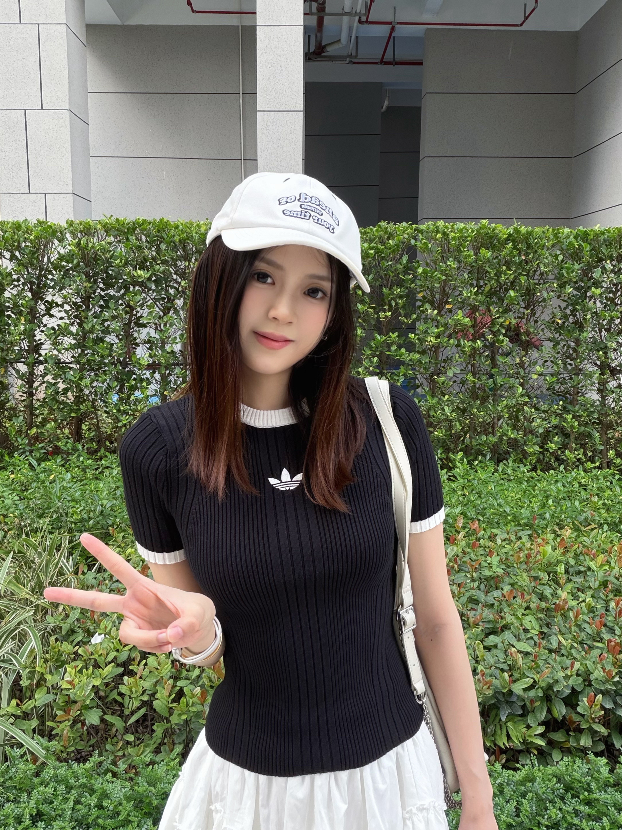 美式穿搭|又到了穿阿迪黑色短袖的季节啦！！！