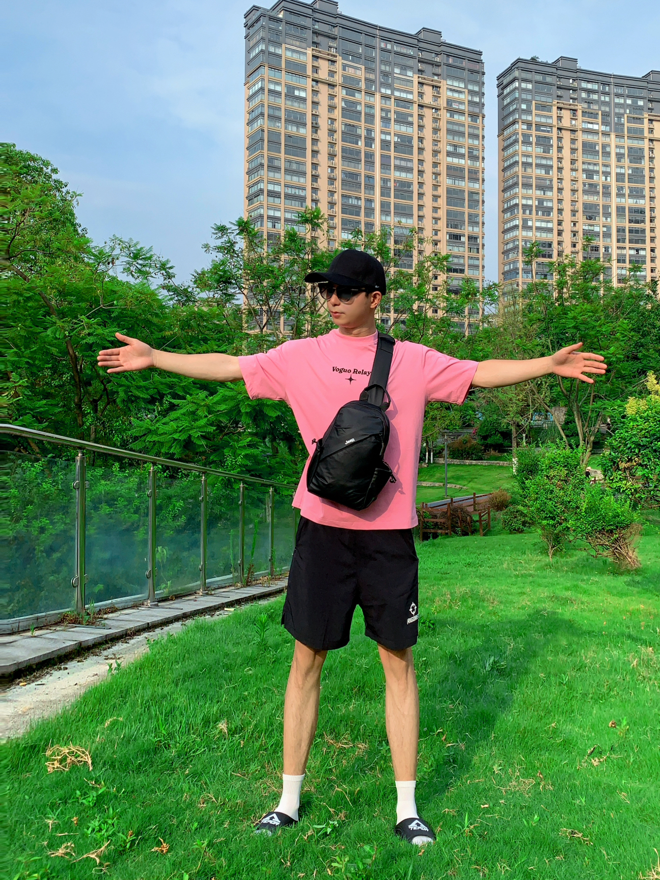 这么帅的机能风斜挎包男生真的无法拒绝!