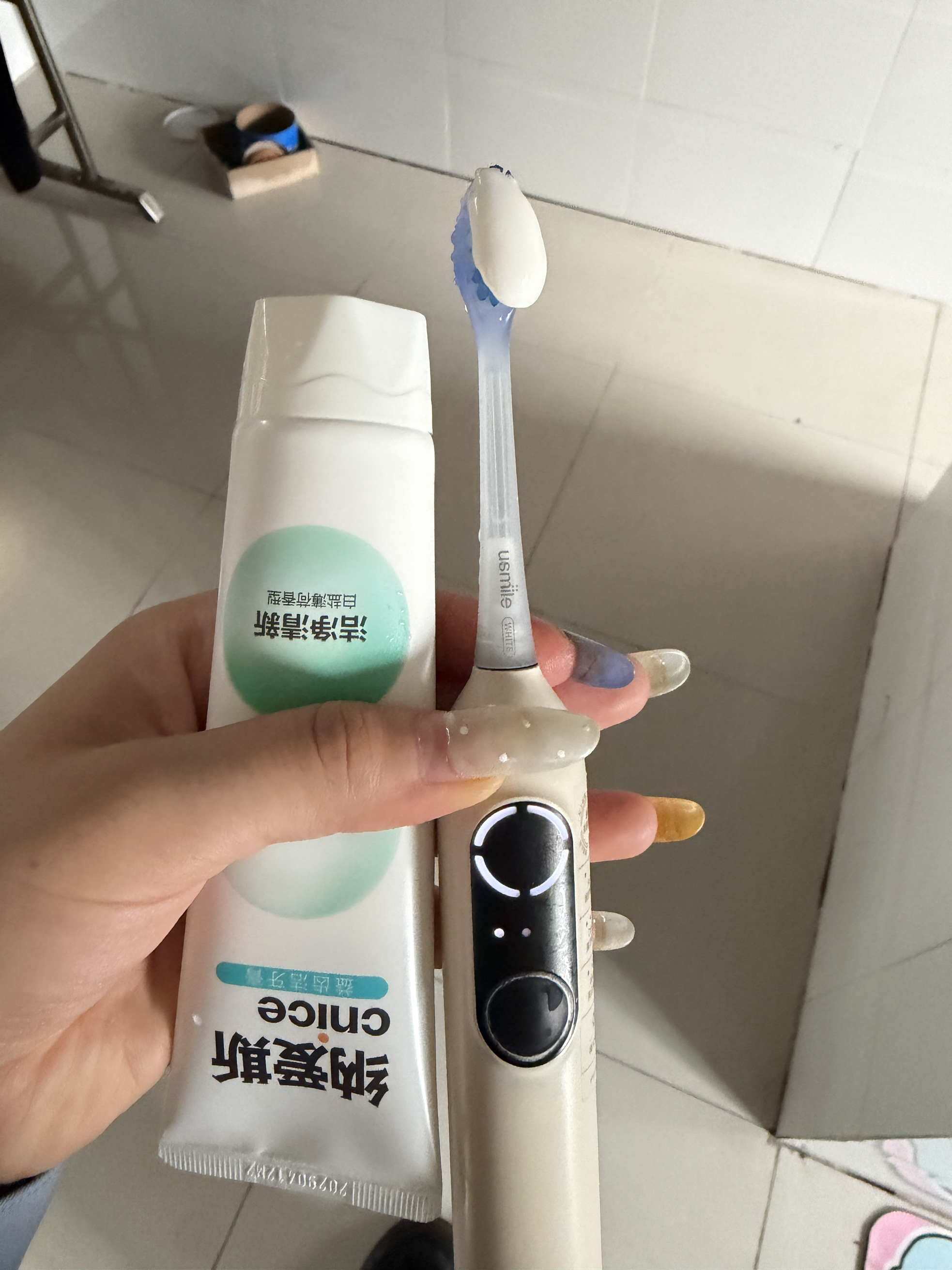 纳爱斯牙膏真香预警！白盐薄荷太好闻了🎁