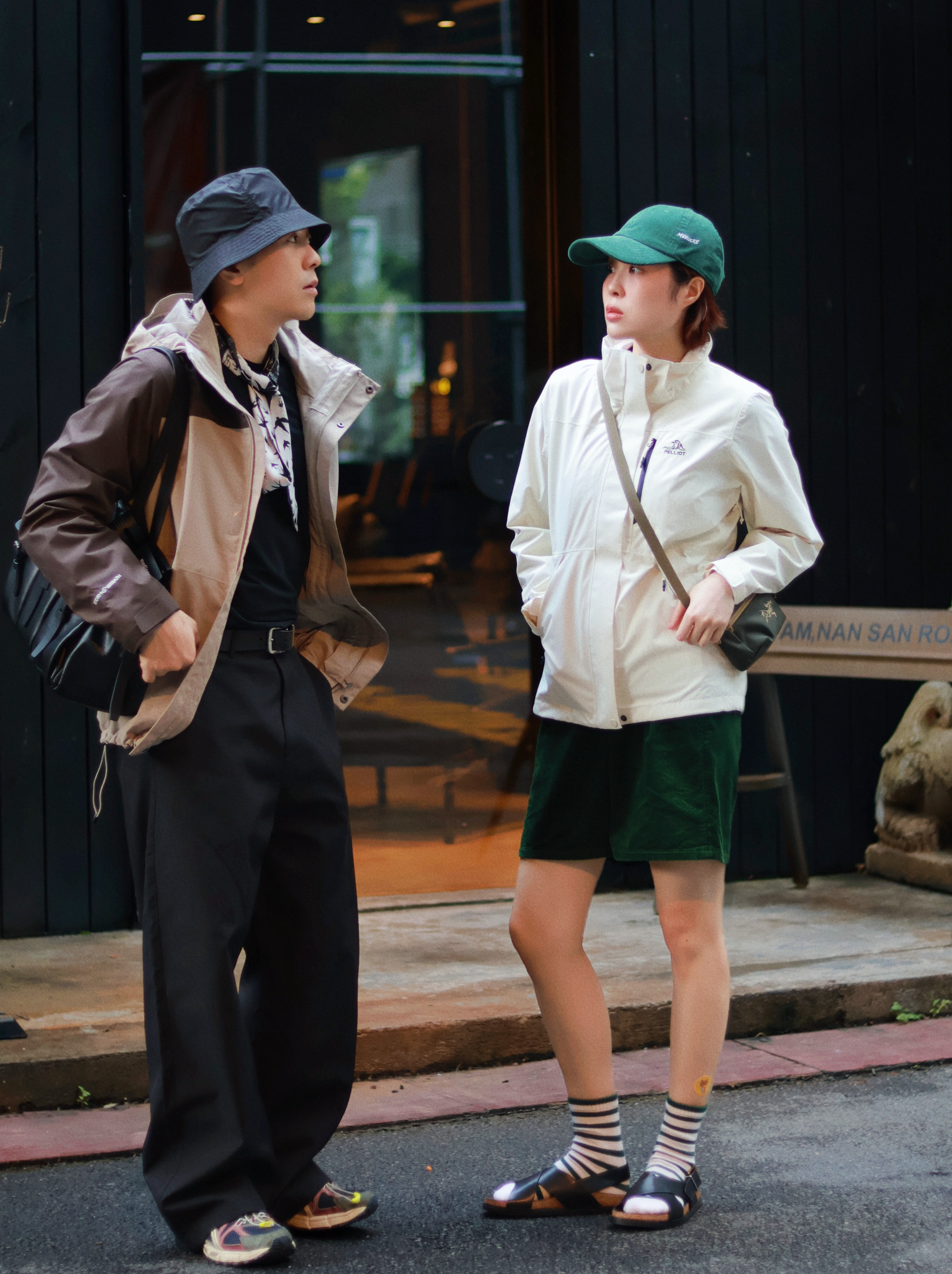 把轻户外风穿进日常约会里👫