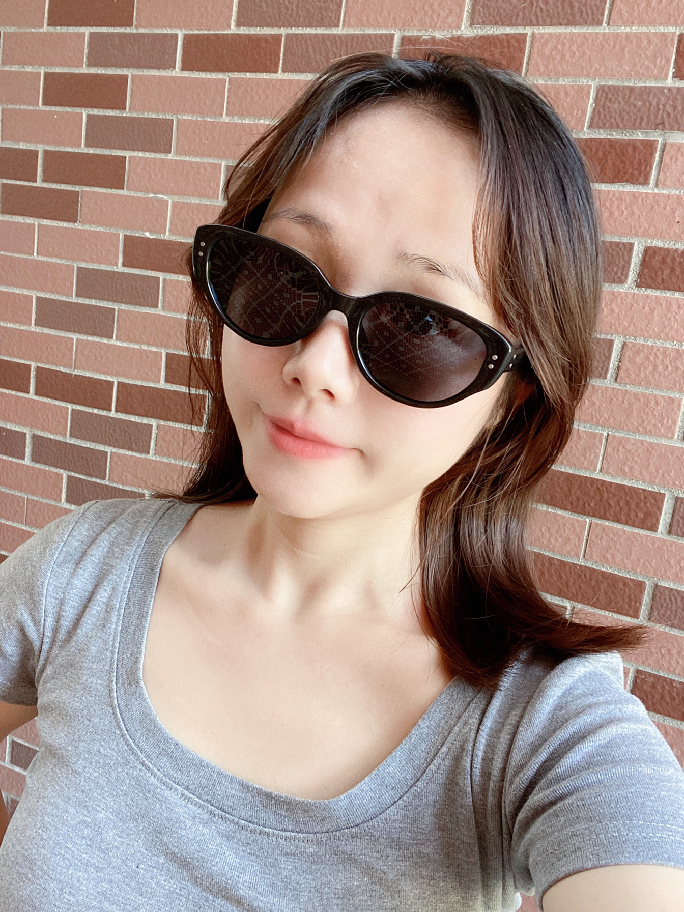 夏日显脸小神器！周也同款帕森窄框太阳镜 开车出街都能戴