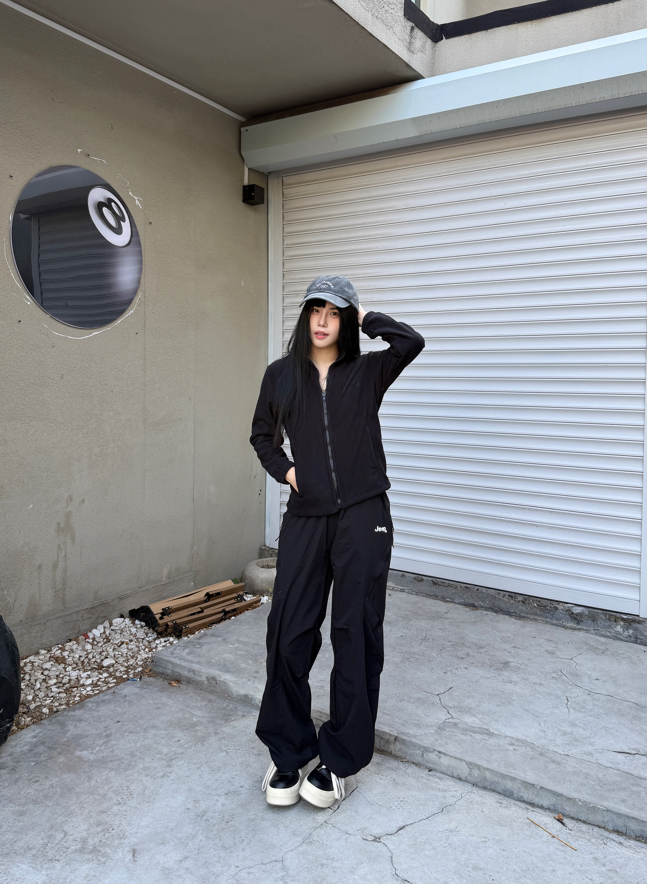 户外机能风|全黑松弛感穿搭真的永不出错