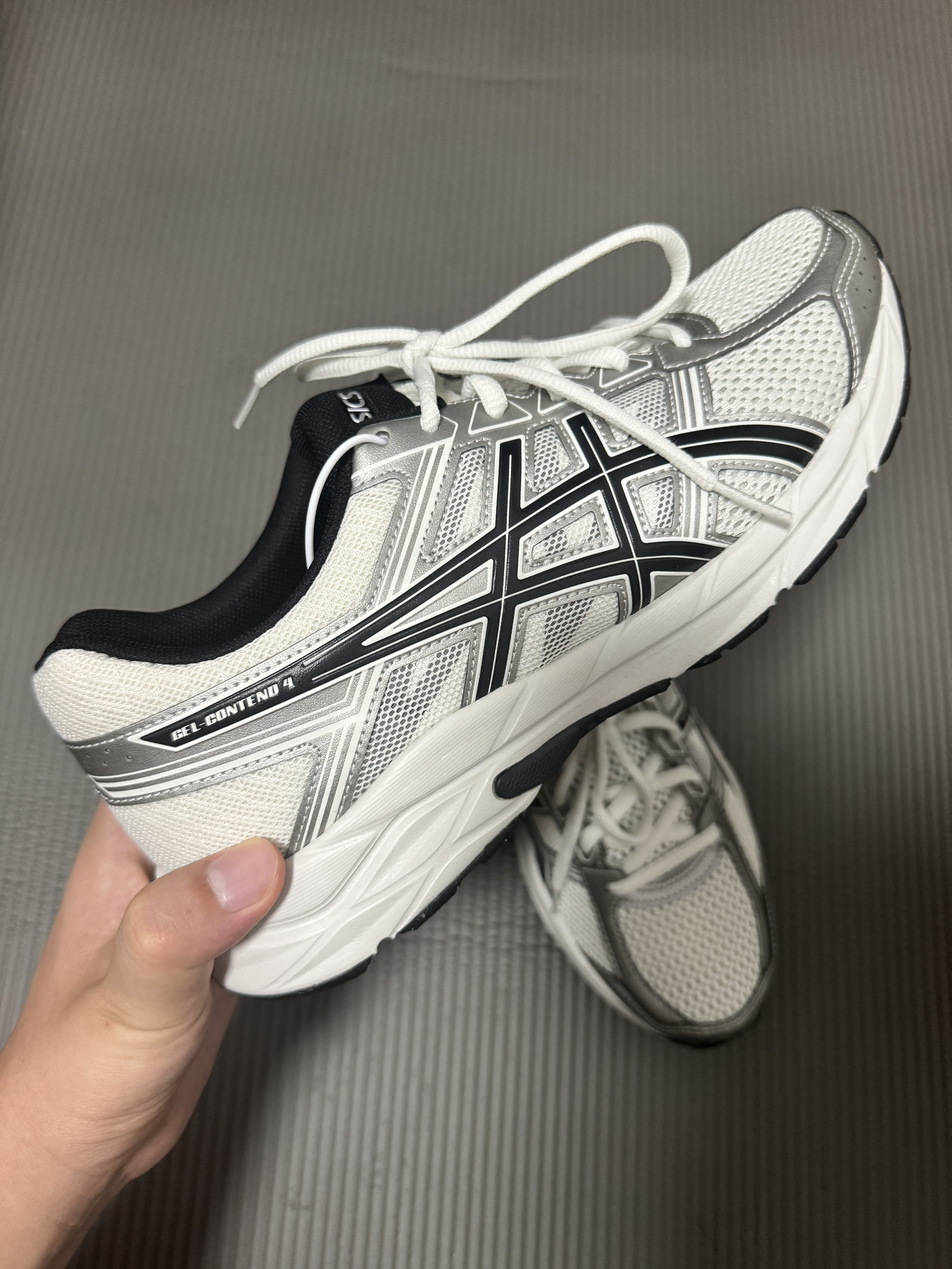 Asics Gel-Contend 4 舒适透气