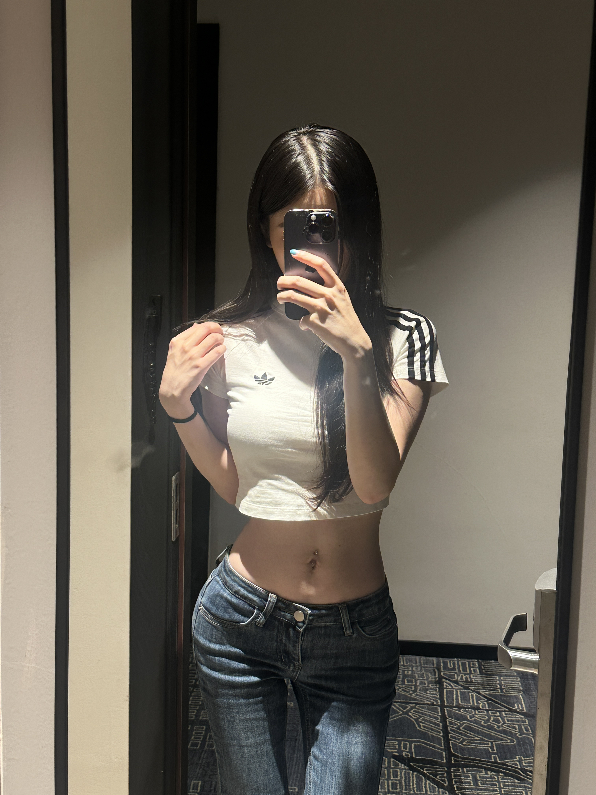 小个子必入｜adidas短上衣太显腰细了