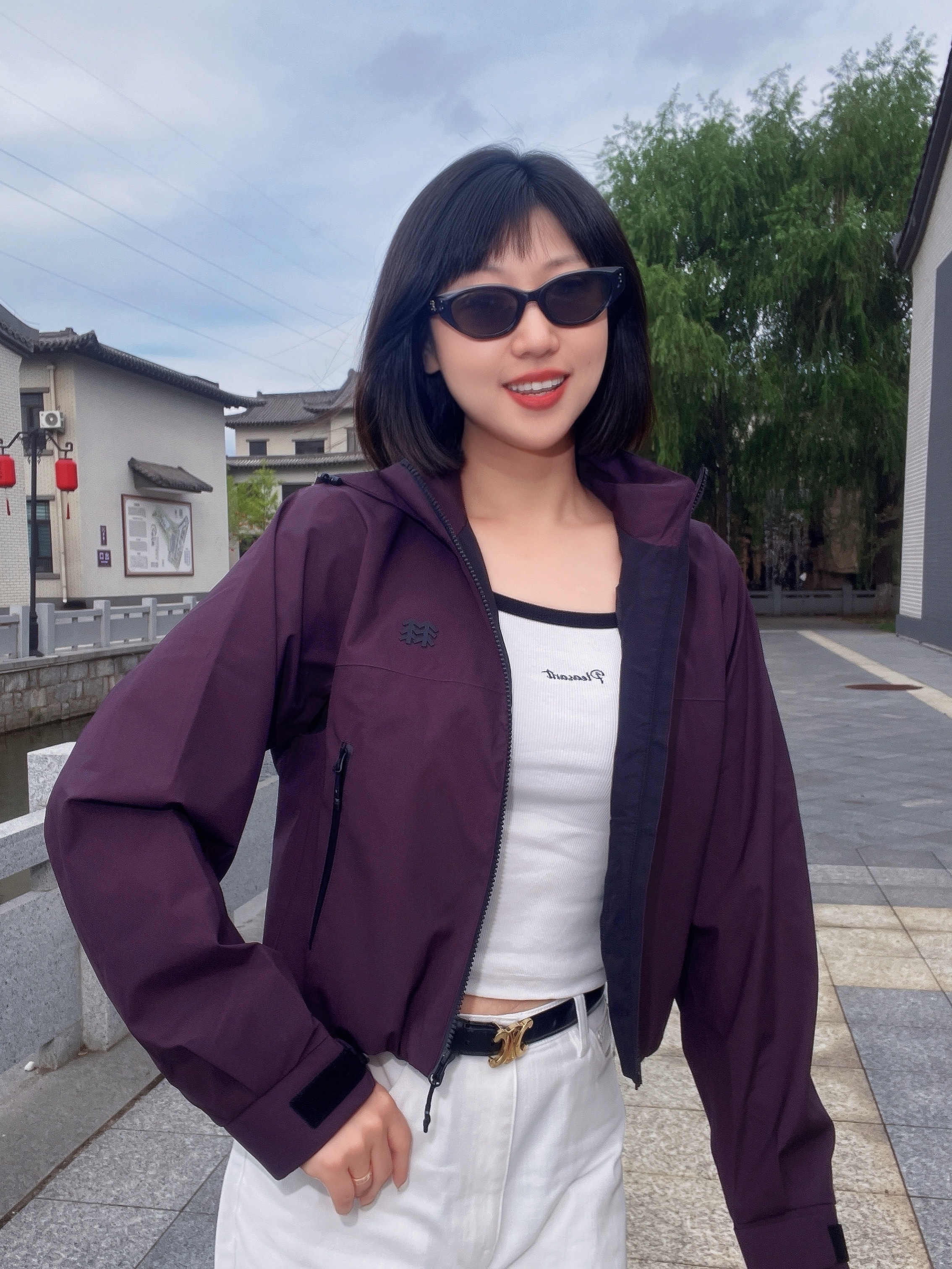 短款冲锋衣+高腰裤 轻松拉满比例感✨