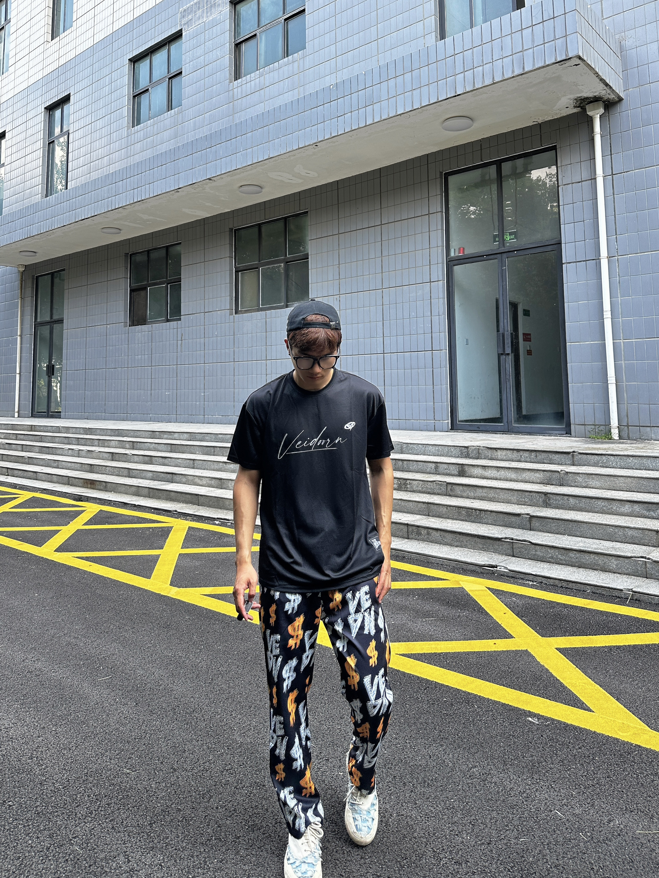 男大体育生开学就这样穿