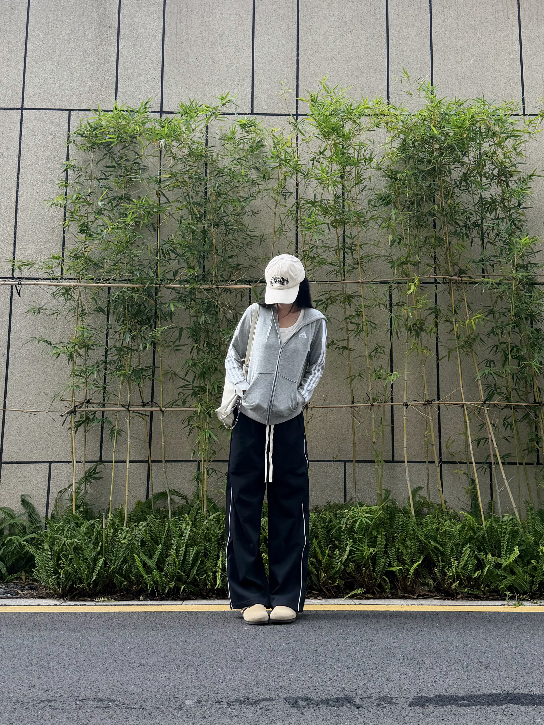 阿迪外套➕休闲裤 松弛又帅气！！