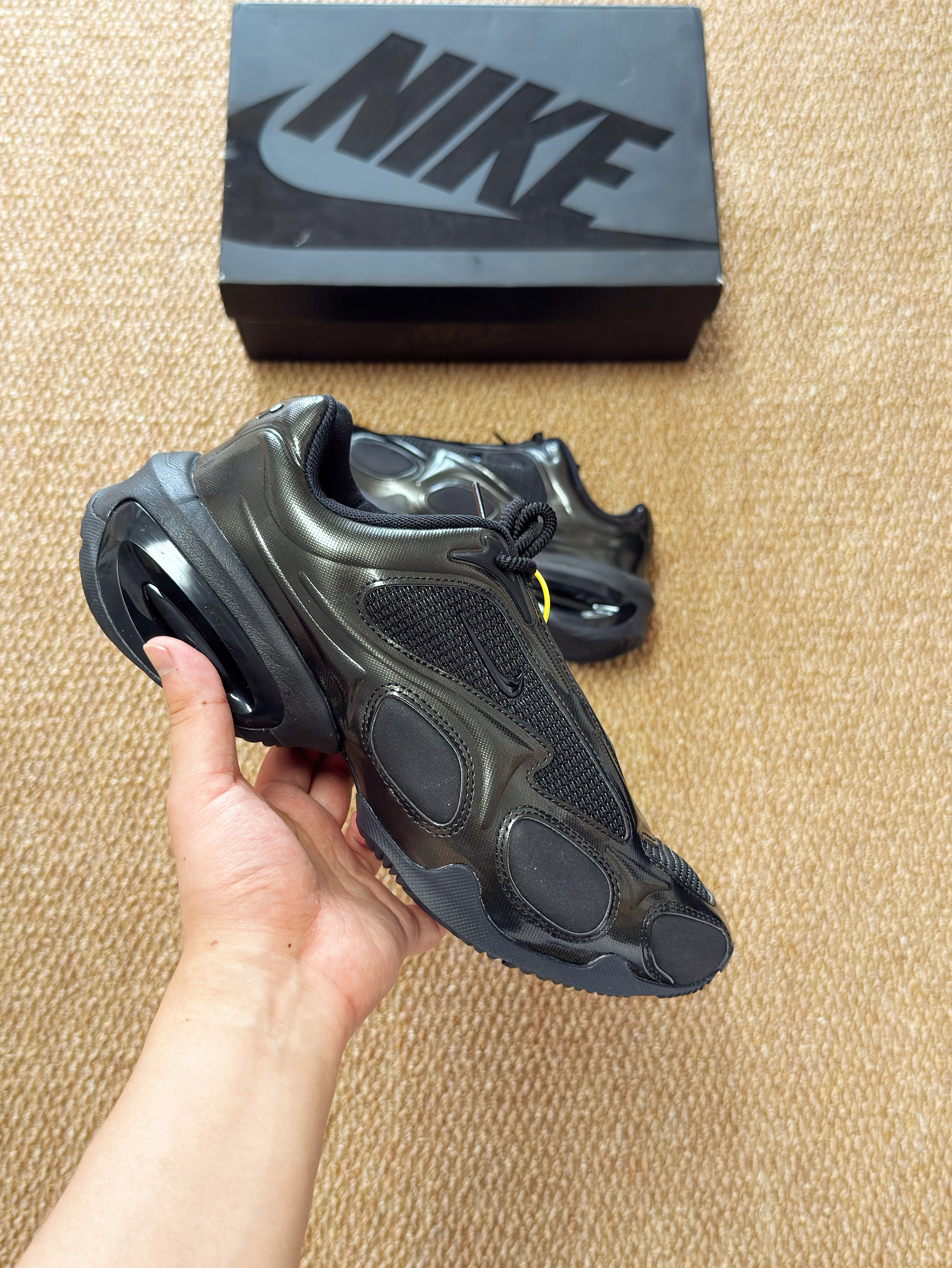 黑武士AirMax｜日常鞋也能踩进球场？