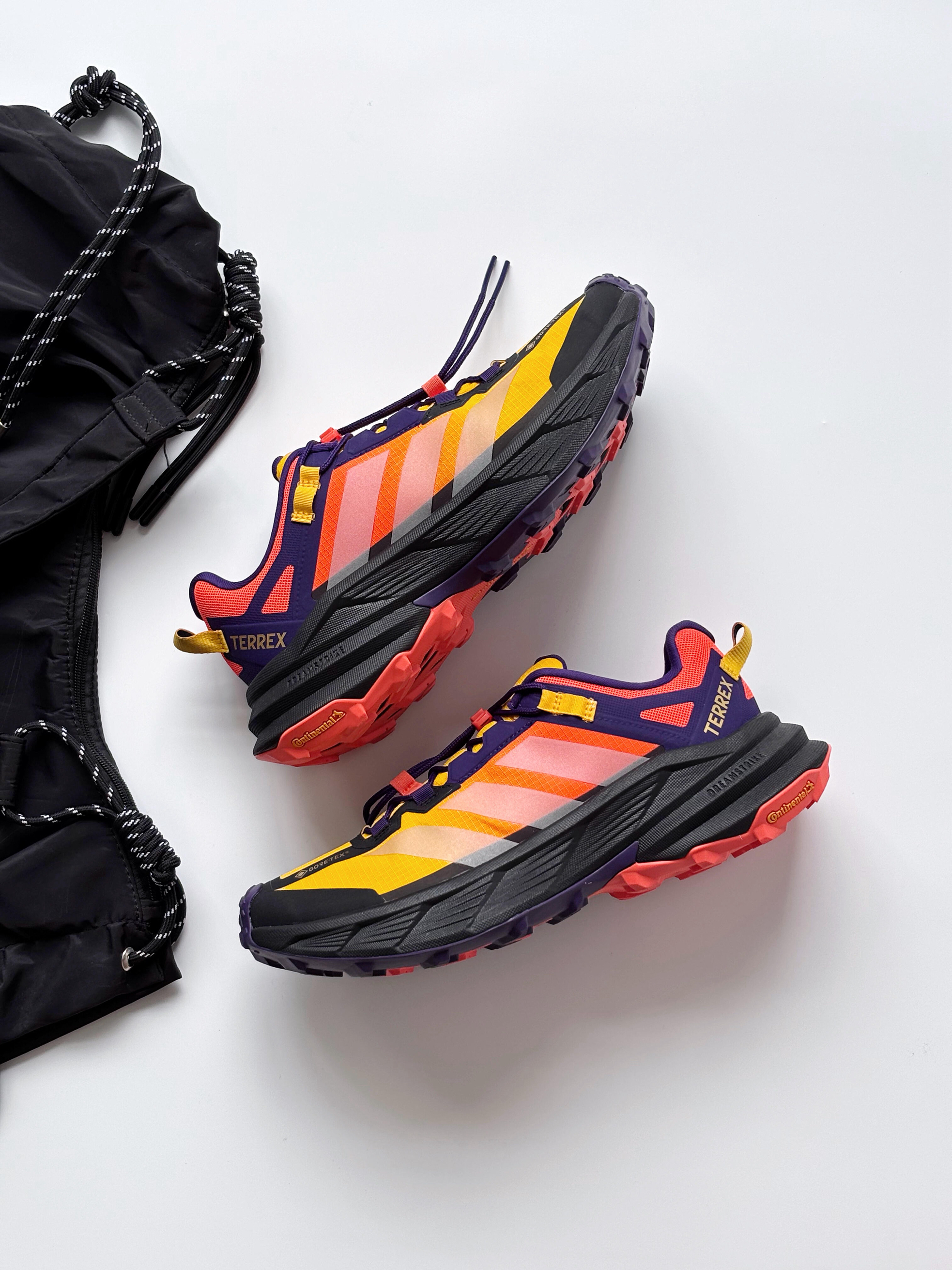 精简鞋柜|2双鞋应对所有场合